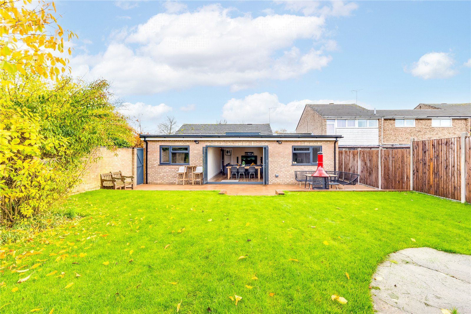 3 bed bungalow for sale in Chalk Dale, Welwyn Garden City, Hertfordshire AL7 Zoopla