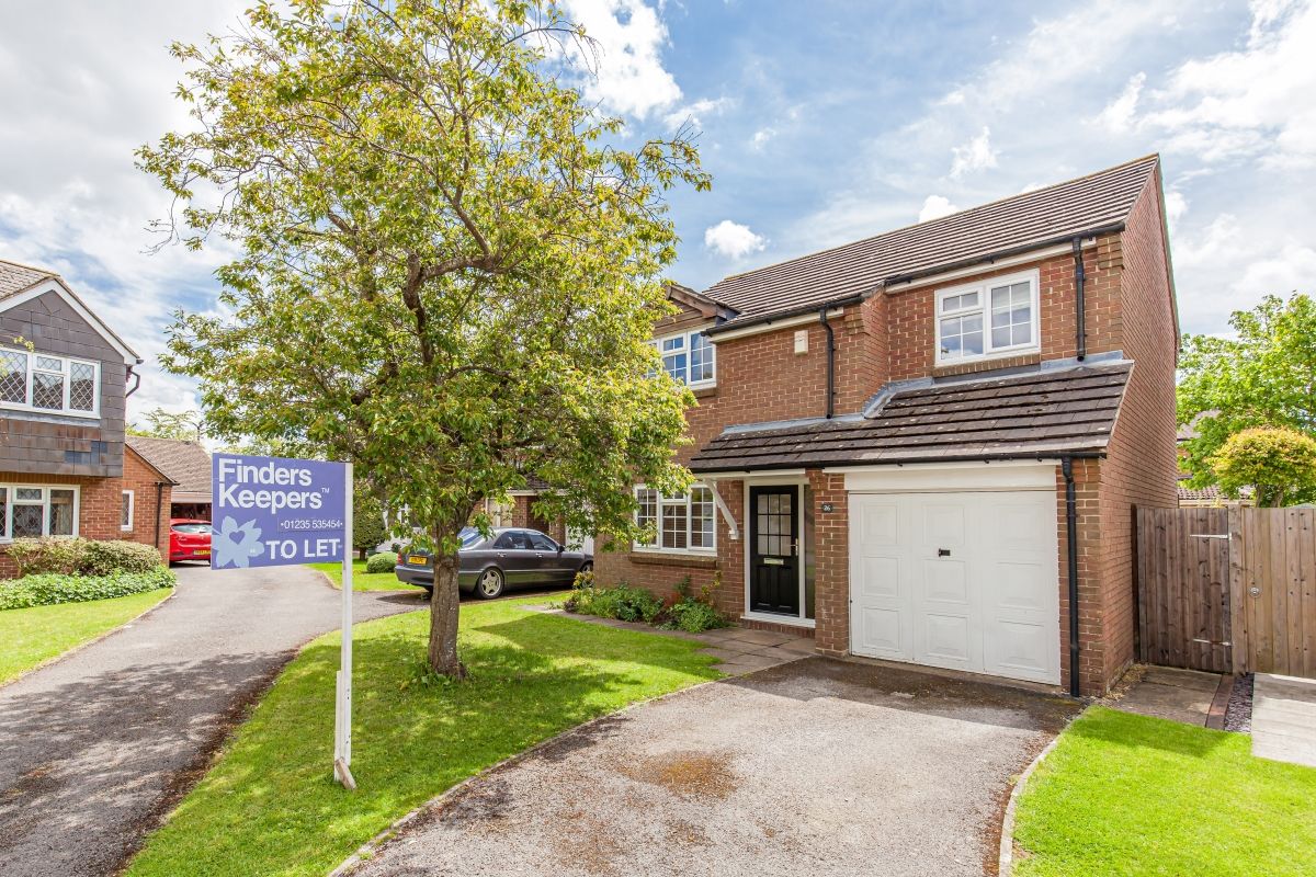 4 bed flat to rent in The Glebe, Cumnor, Oxford OX2 Zoopla