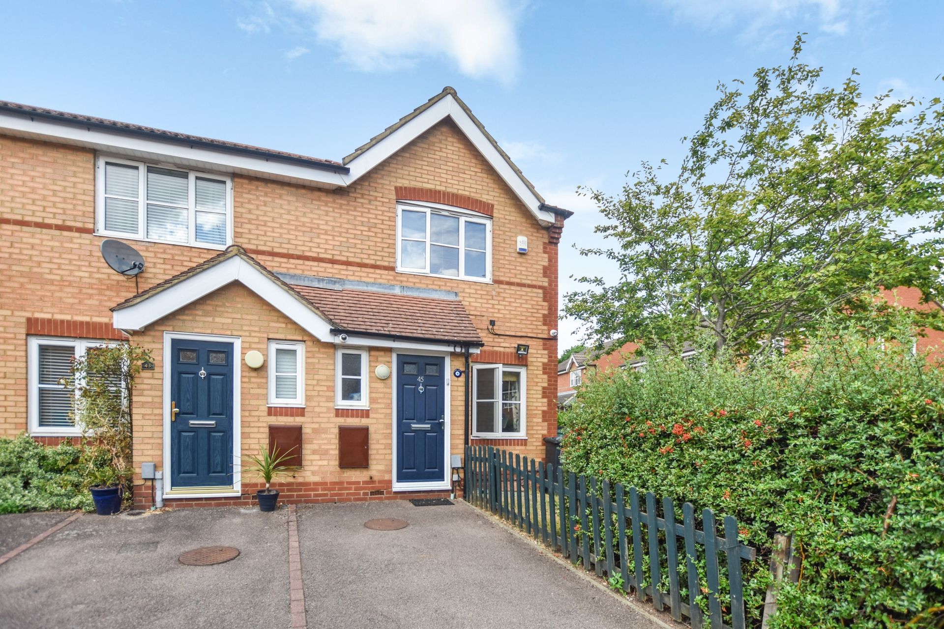 3 bed end terrace house for sale in Brixton Road, North Watford WD24