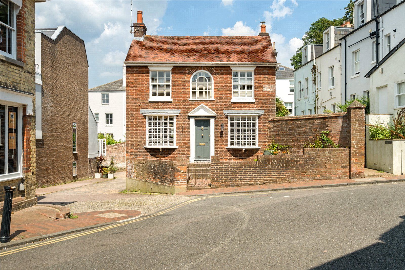 Warwick Road, Tunbridge Wells, Kent TN1  