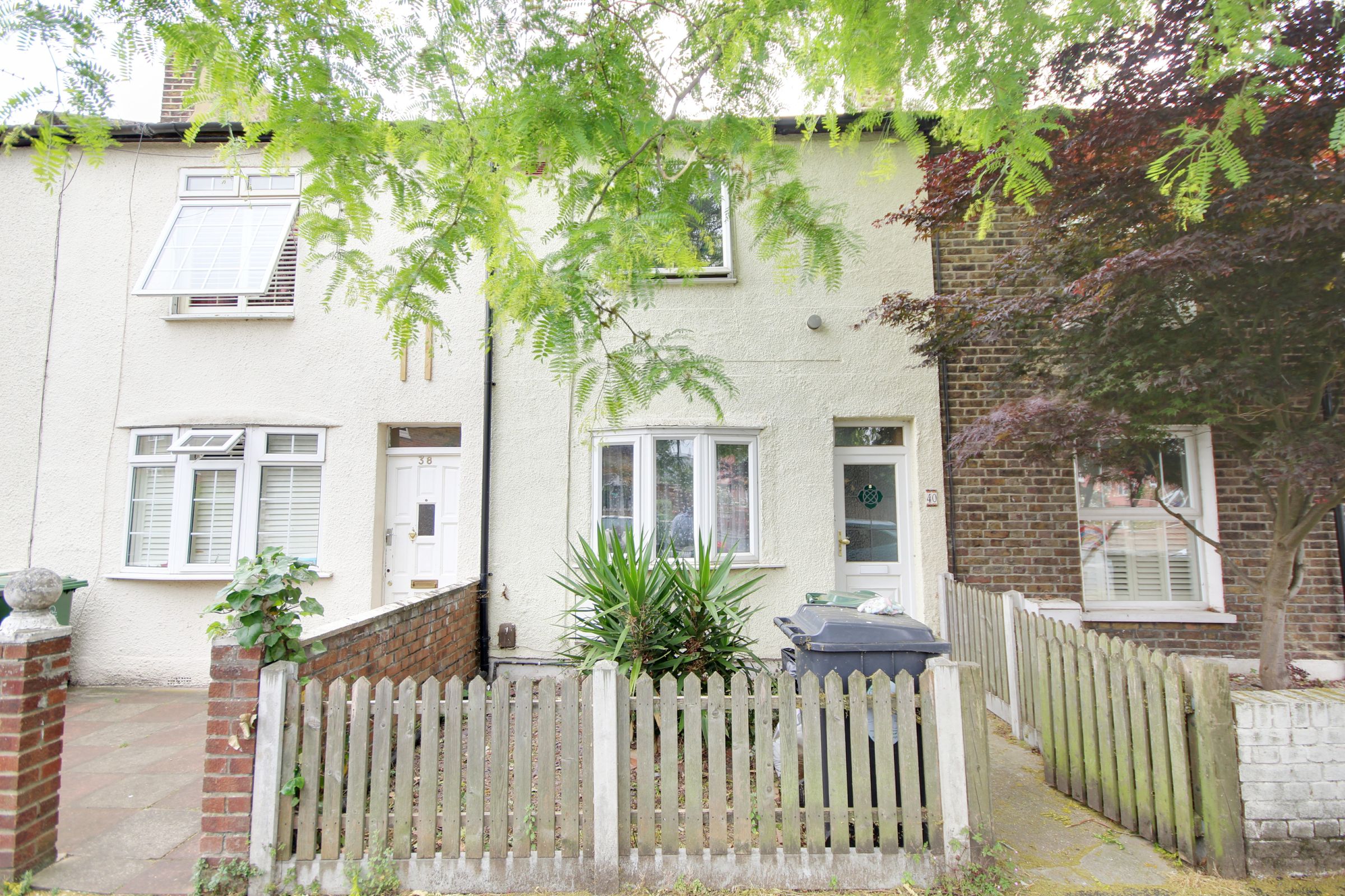 2 bed terraced house to rent in Thornhill Road, London E10 Zoopla