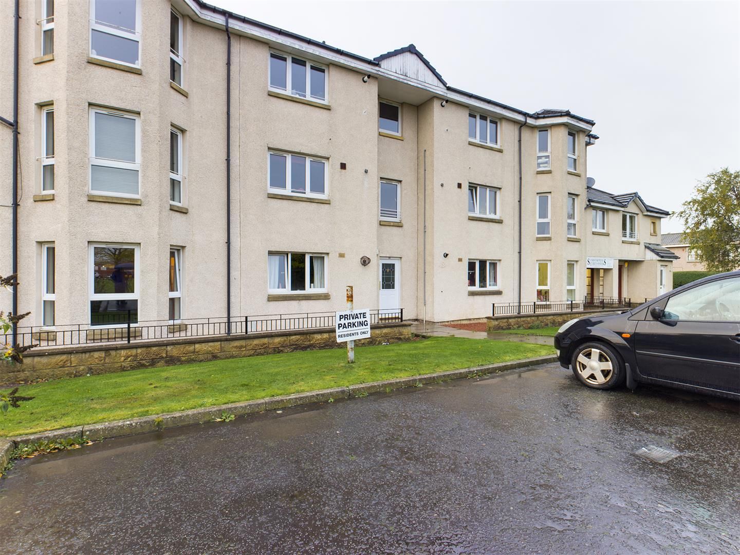 Saughton Road, Edinburgh EH11