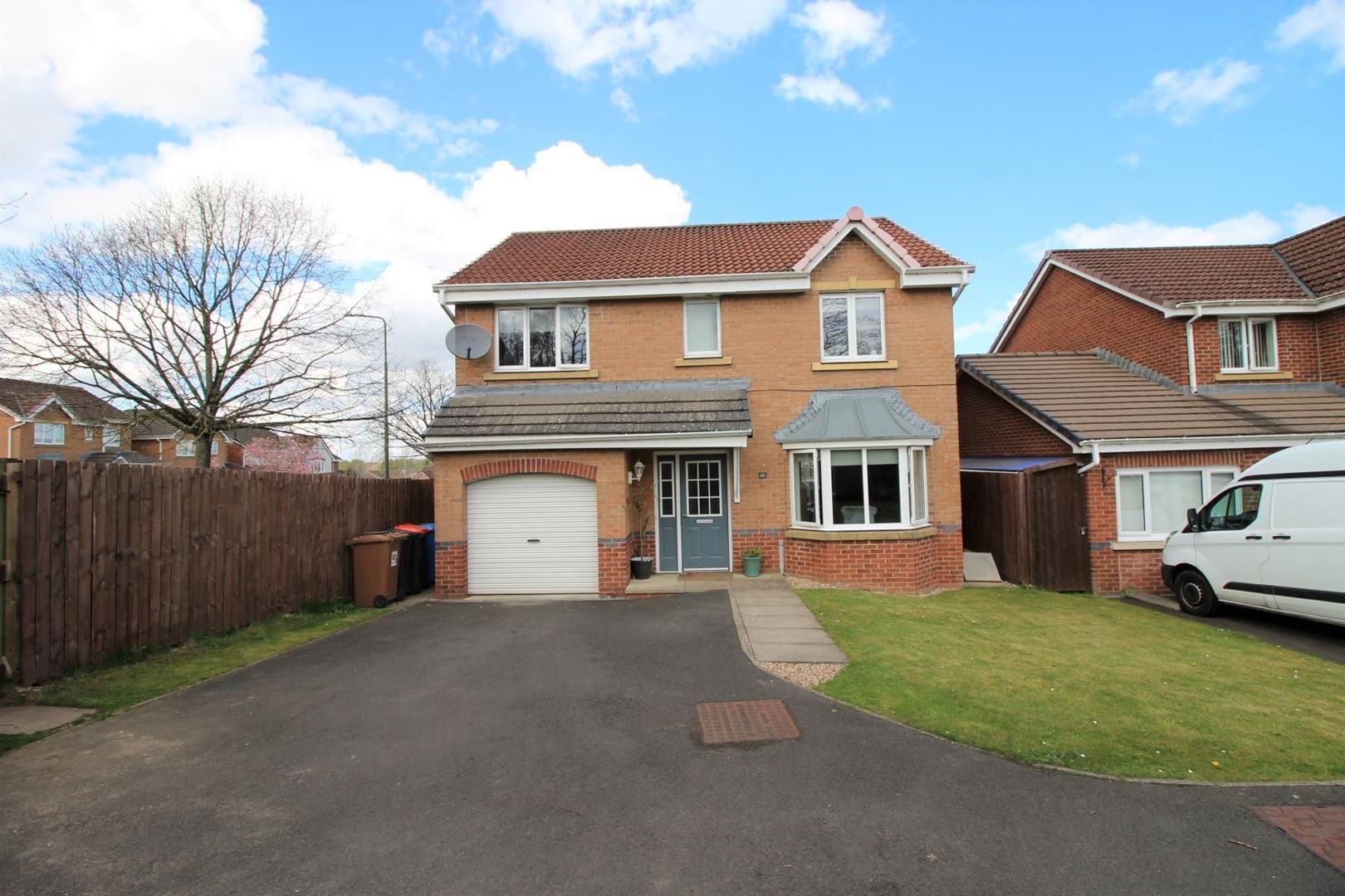 4 bed detached house for sale in Mallace Avenue, Armadale, Bathgate