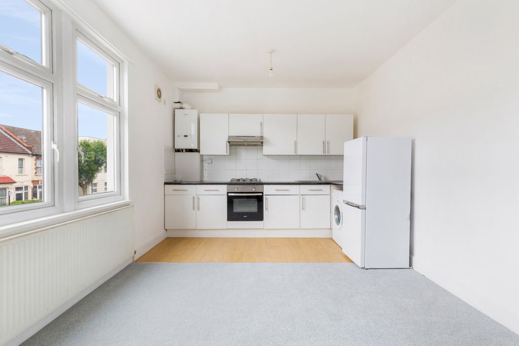 2 bed flat for sale in Beulah Avenue, Beulah Road, Thornton Heath CR7