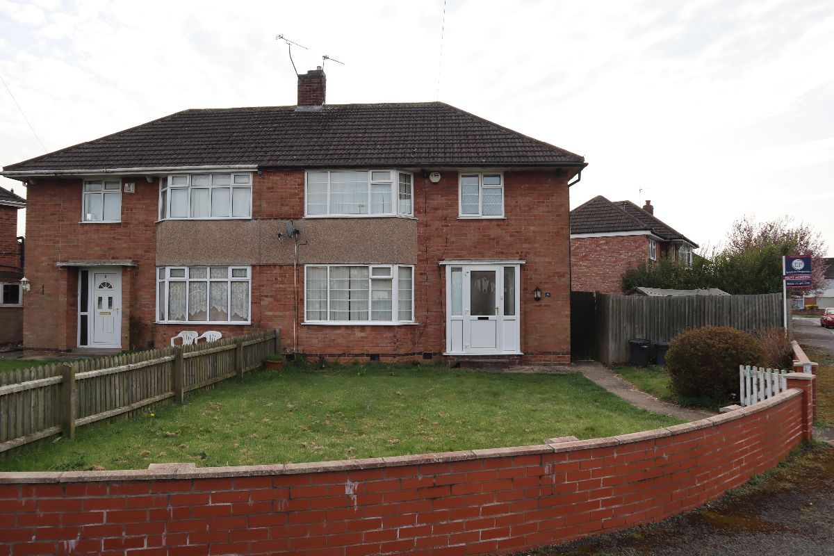 3 bed semidetached house for sale in Primrose Hill, Oadby, Leicester LE2 Zoopla