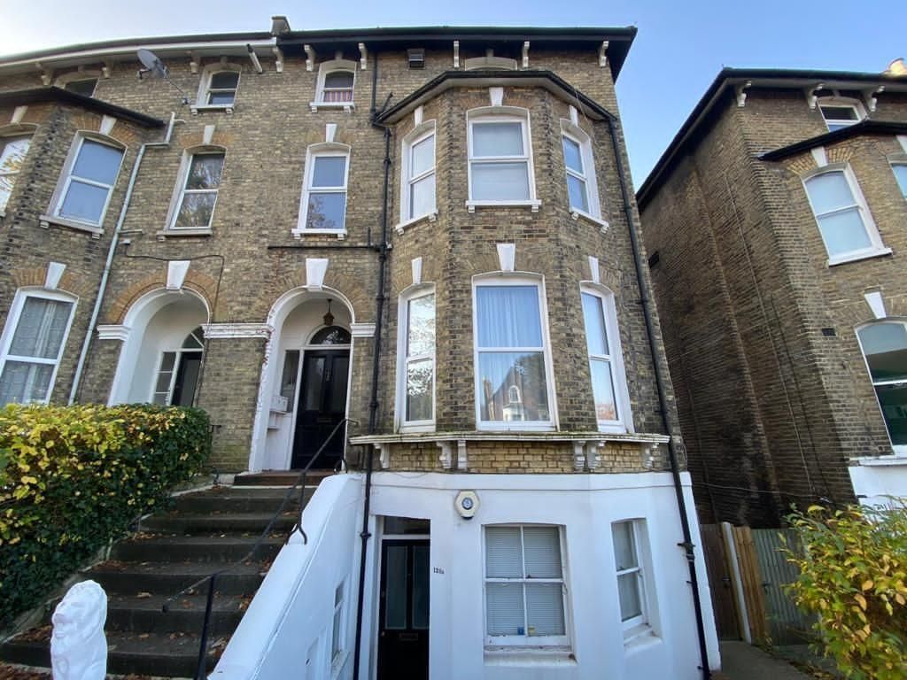 2 bed flat to rent in Burnt Ash Hill, Lee, London SE12 Zoopla