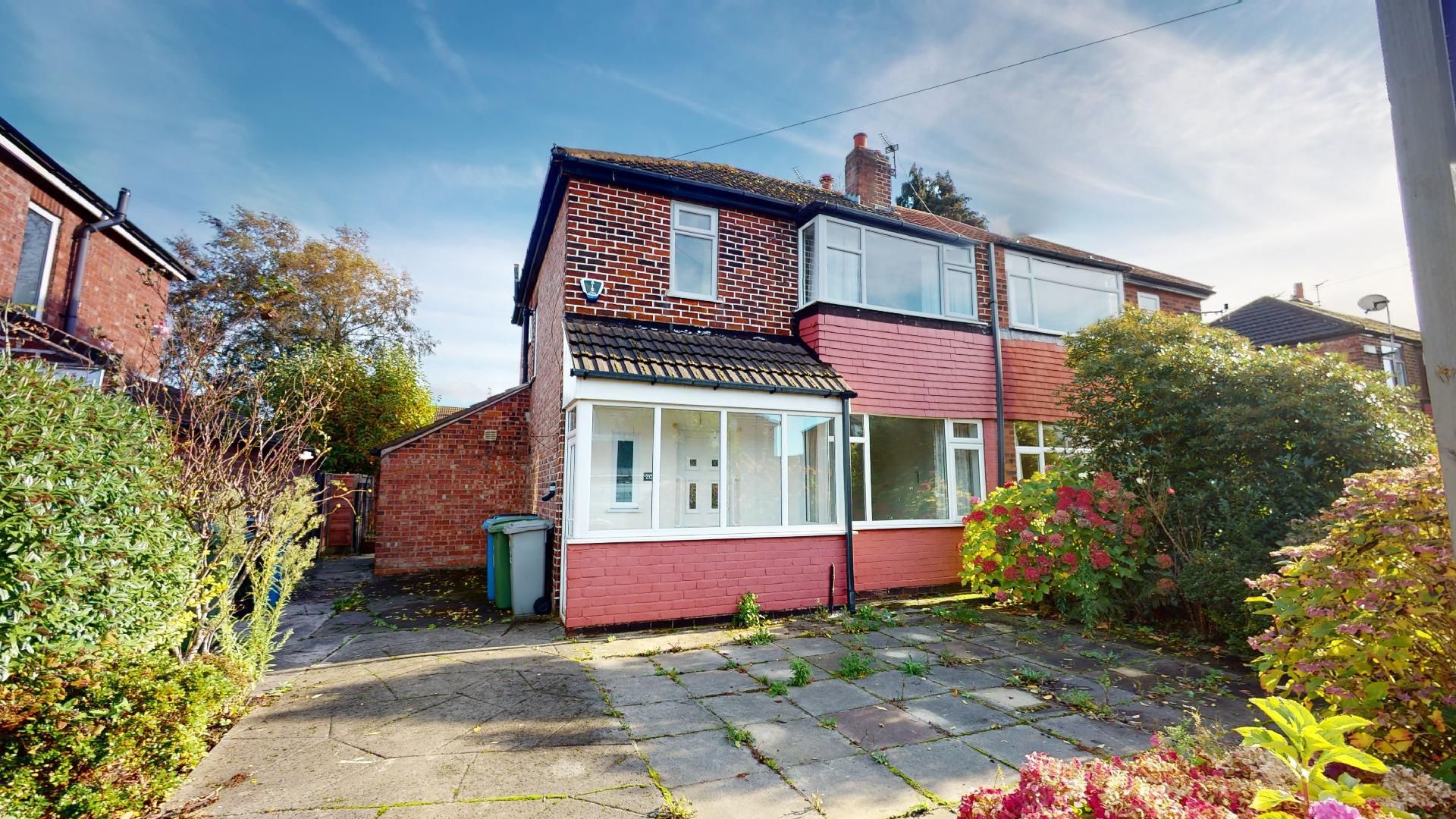 3 bed semidetached house for sale in Hilrose Avenue, Urmston