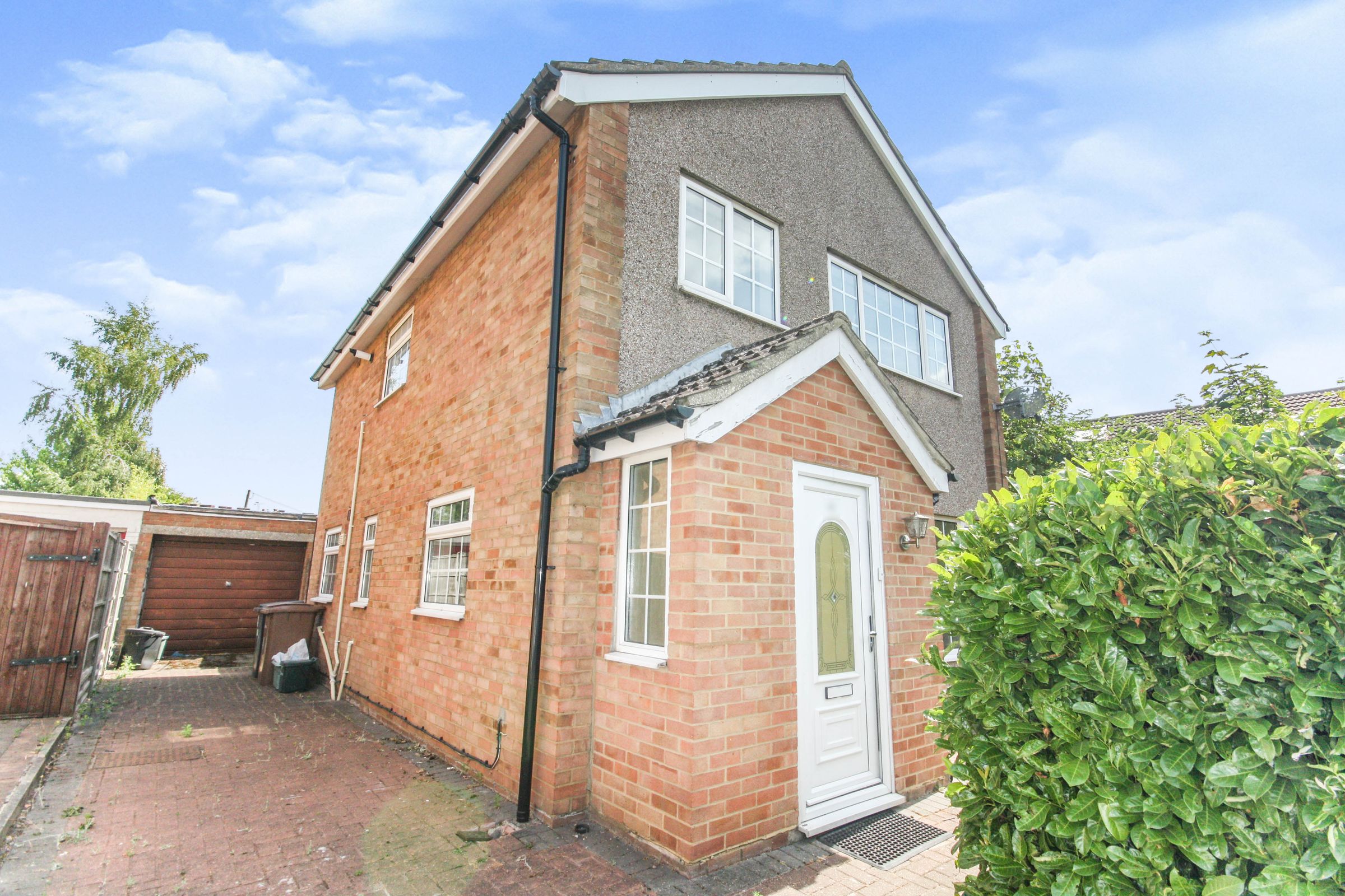 3 bed detached house to rent in Firecrest Road, Tile Kiln, Chelmsford