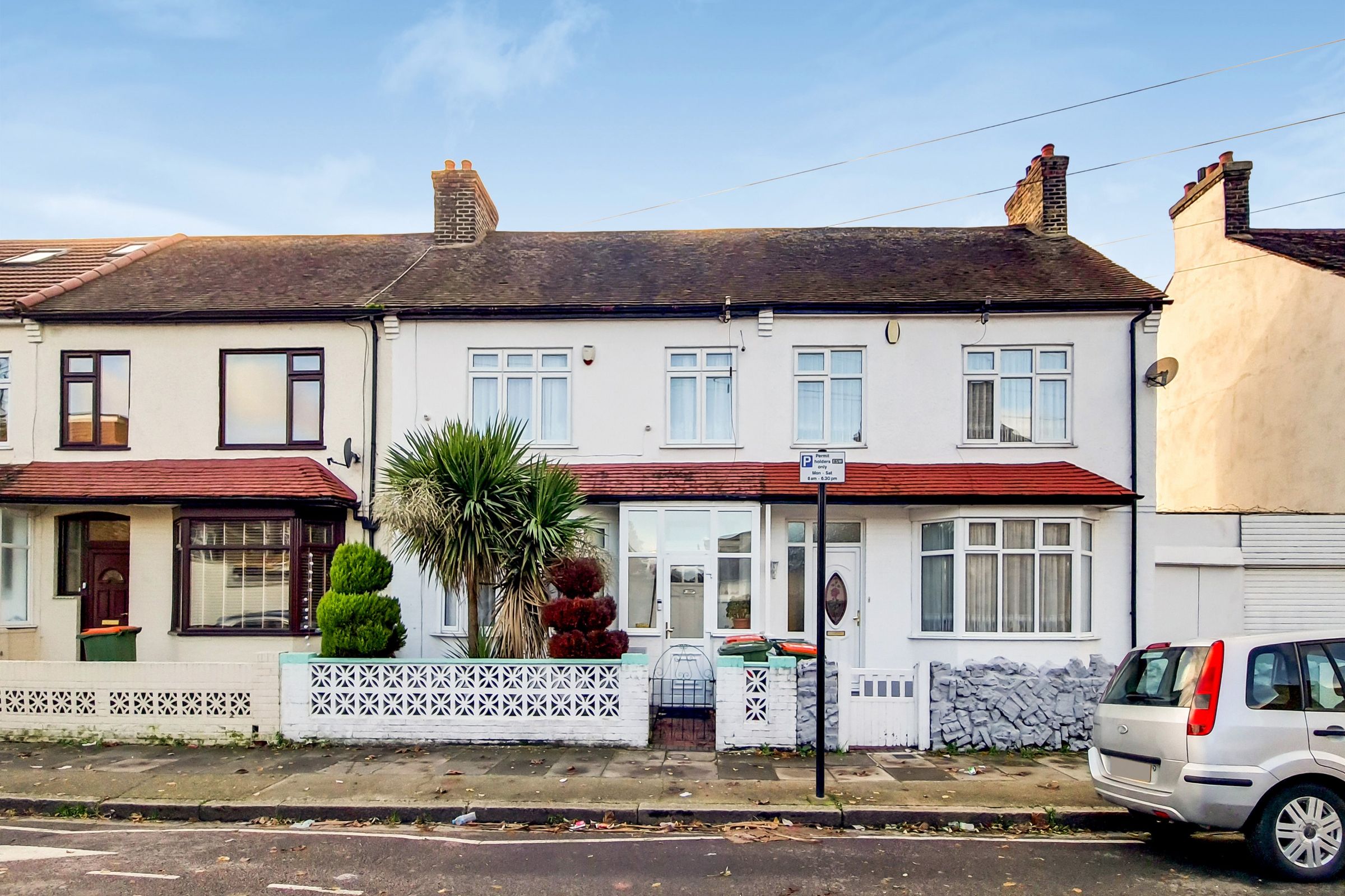 3 bed terraced house for sale in Sandford Road, Eastham E6 Zoopla