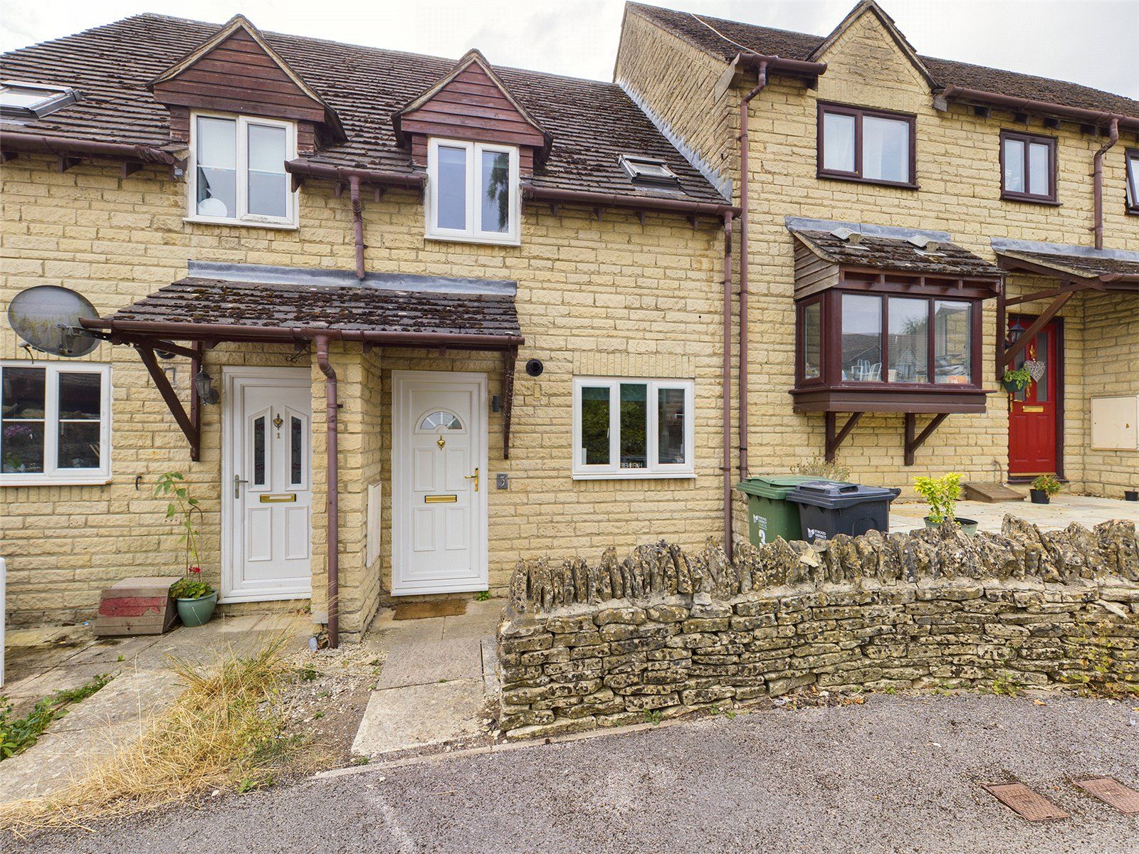 2 bed terraced house for sale in Farriers Croft, Bussage, Stroud