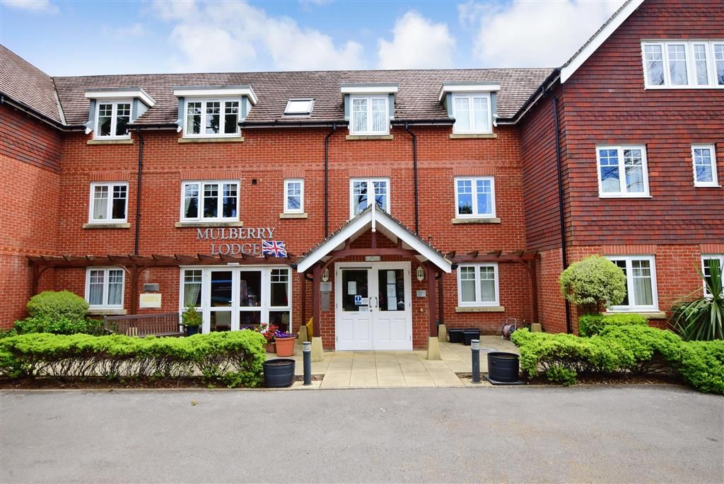 2 bed flat for sale in New Brighton Road, Emsworth, Hampshire PO10 Zoopla