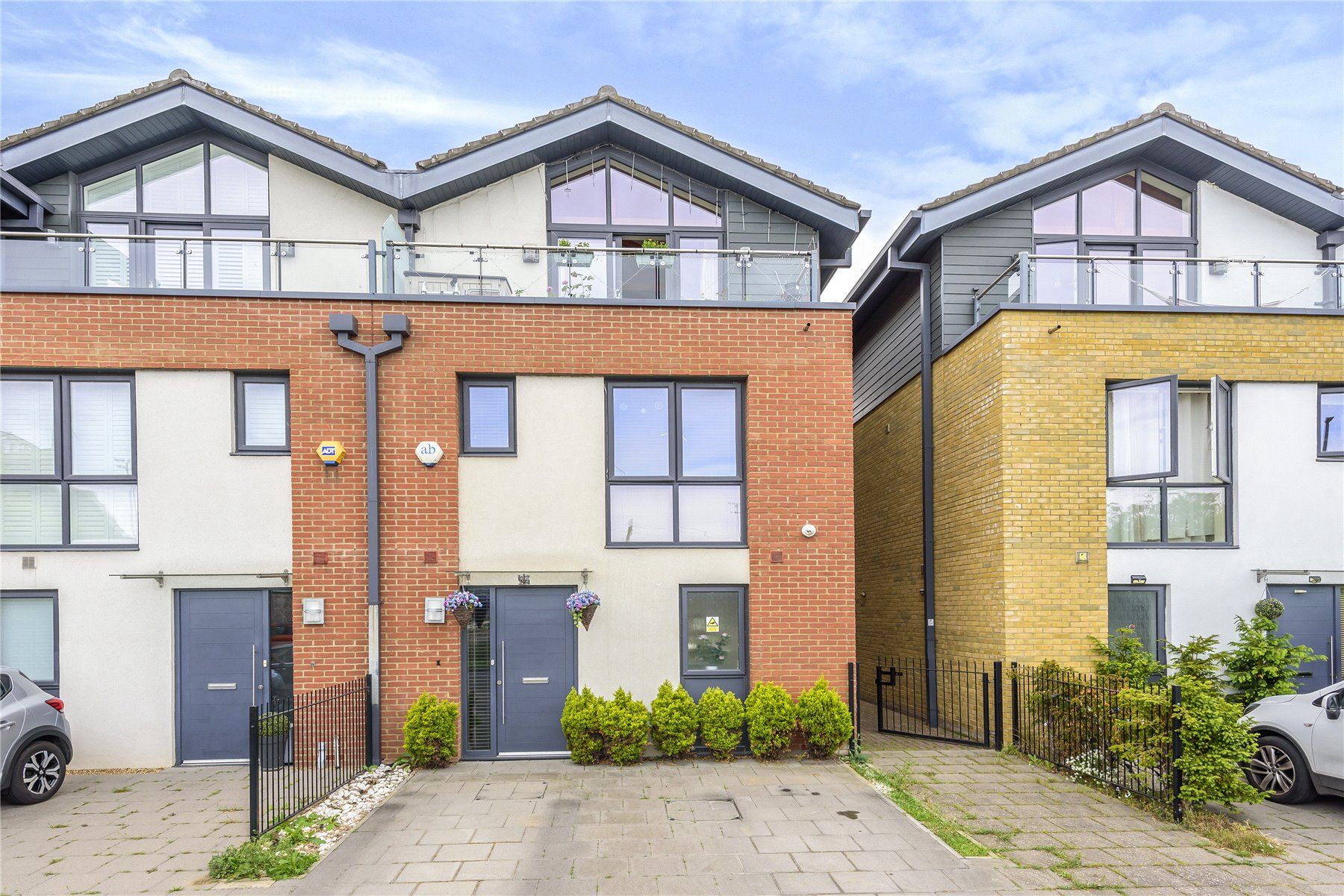 3 bed end terrace house for sale in Westfield Avenue, Woking GU22 Zoopla