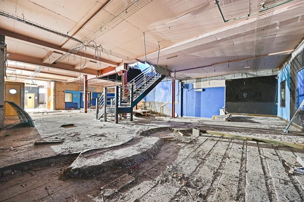 Commercial property for sale in Colnbrook By Pass, Colnbrook, Slough