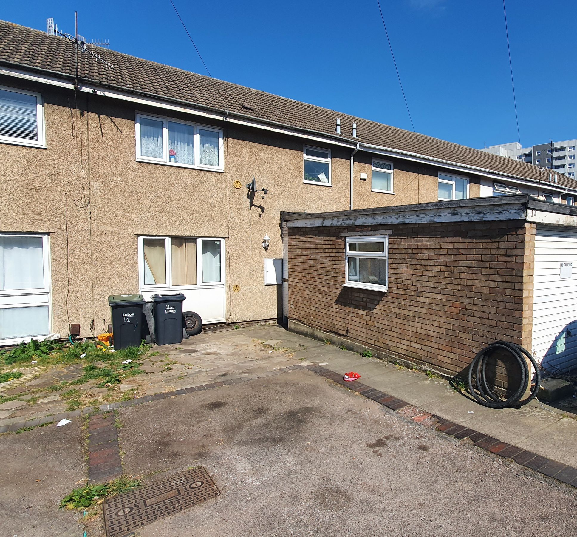 3 bed terraced house for sale in Surrey Street, Luton LU1 Zoopla
