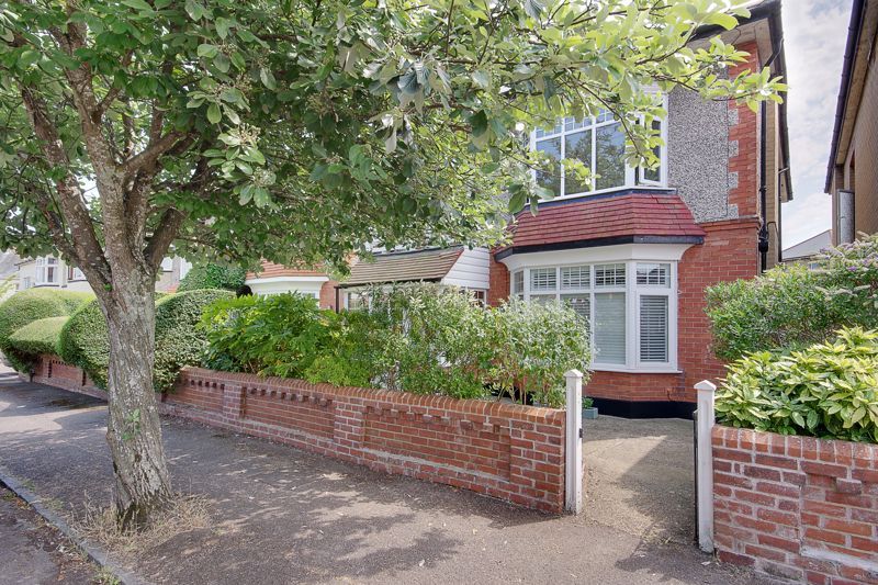 2 bed flat for sale in Truscott Avenue, Winton BH9 Zoopla