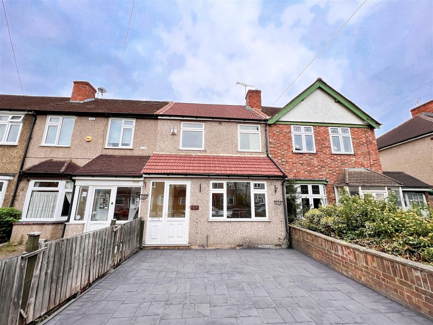 3 bed property to rent in Montrose Avenue, Welling DA16 Zoopla
