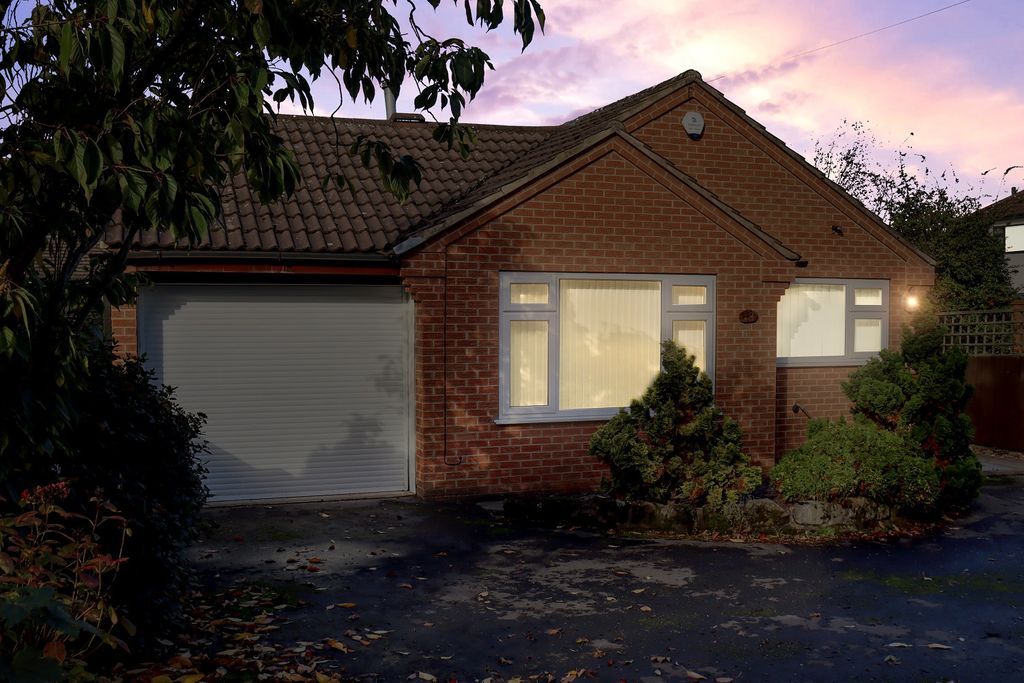 2 bed detached bungalow for sale in Nottingham Road, Burton Joyce