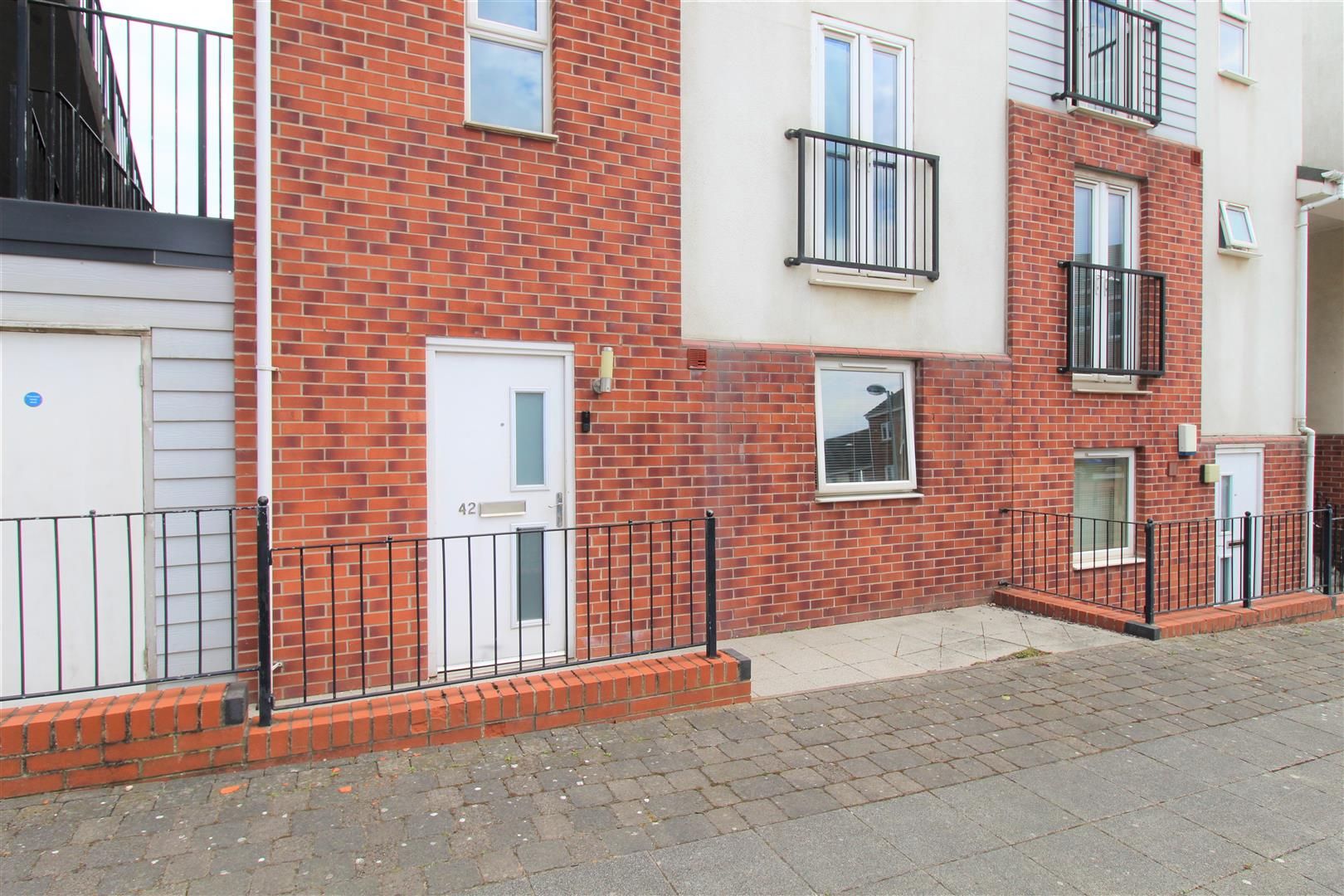1 bed flat for sale in Lock Keepers Way, Northwood, StokeOnTrent ST1