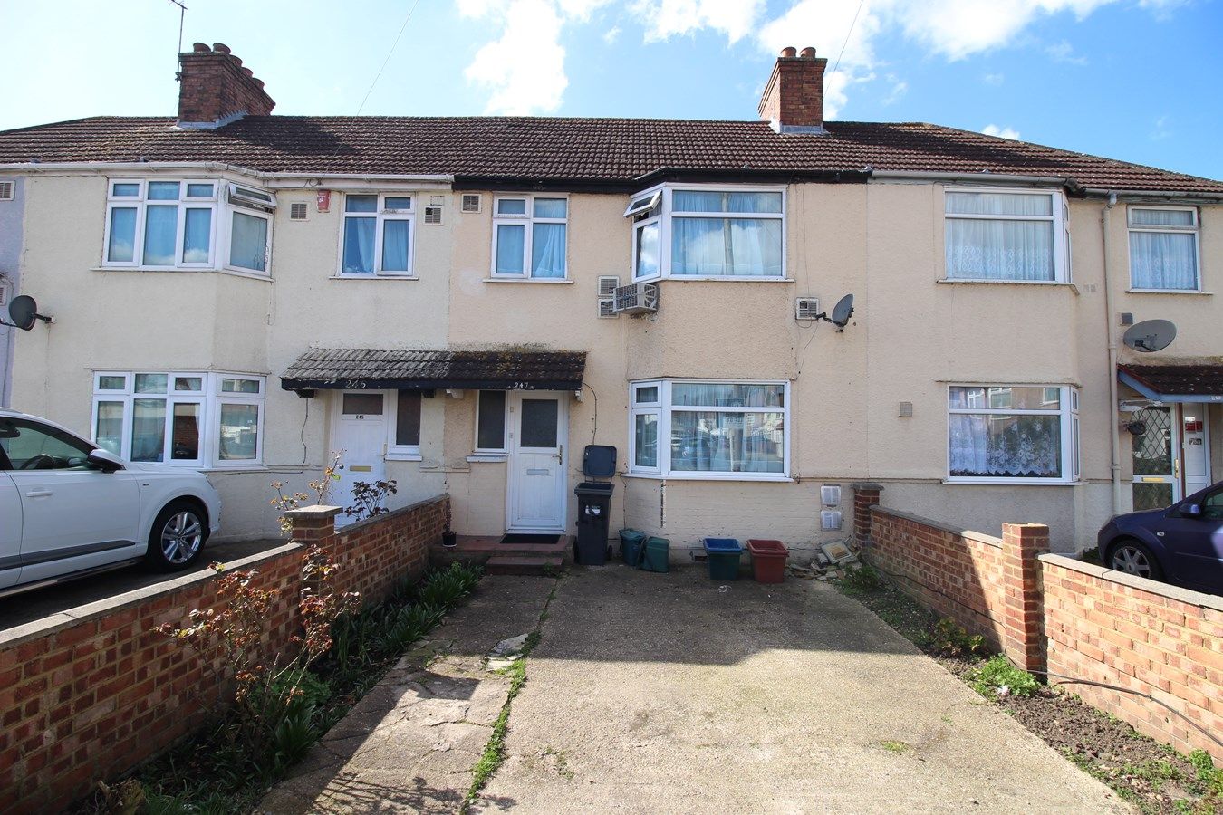 3 bed terraced house for sale in Waye Avenue, Hounslow TW5 Zoopla