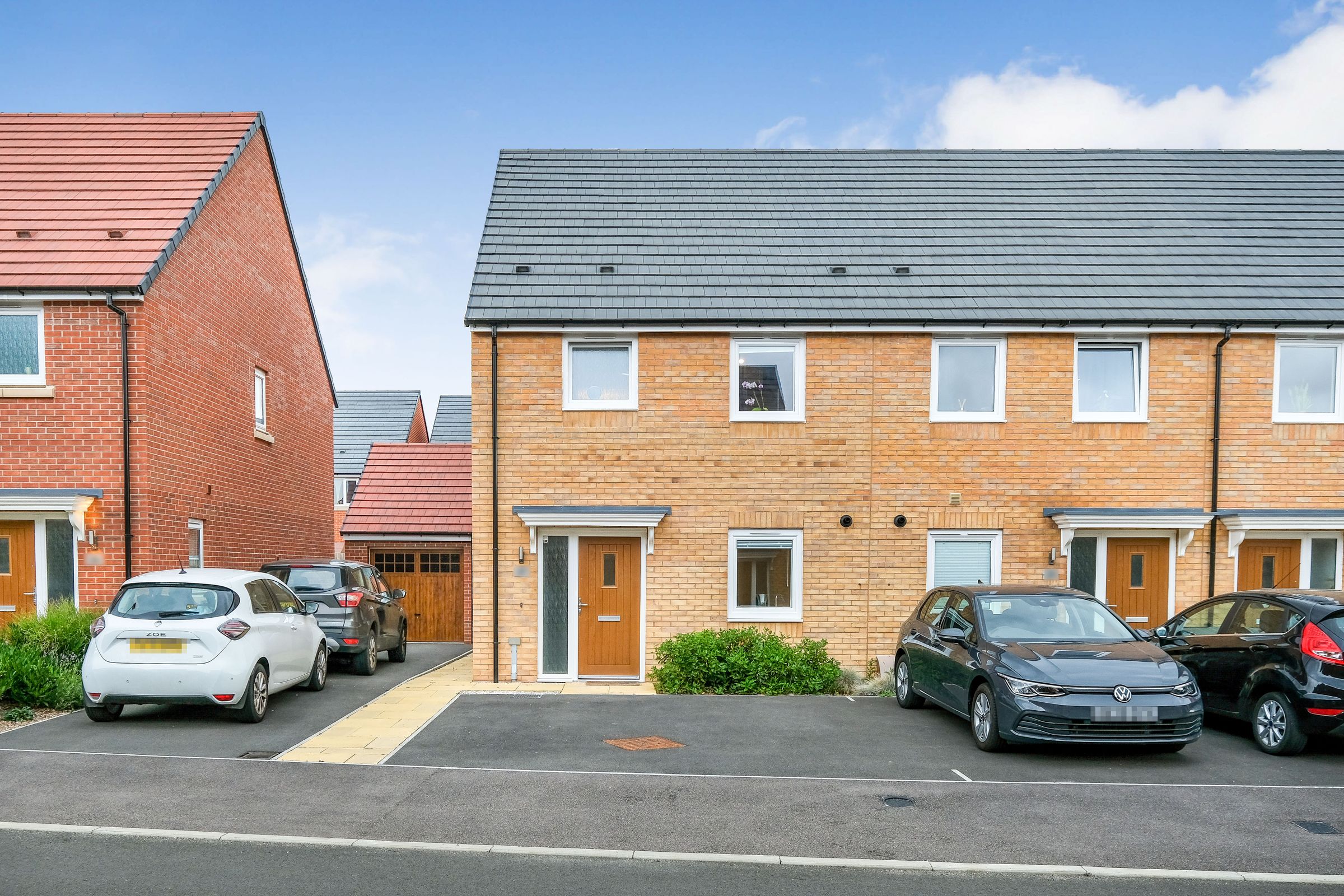 3 bed end terrace house for sale in Magpie Crescent, Nottingham NG2