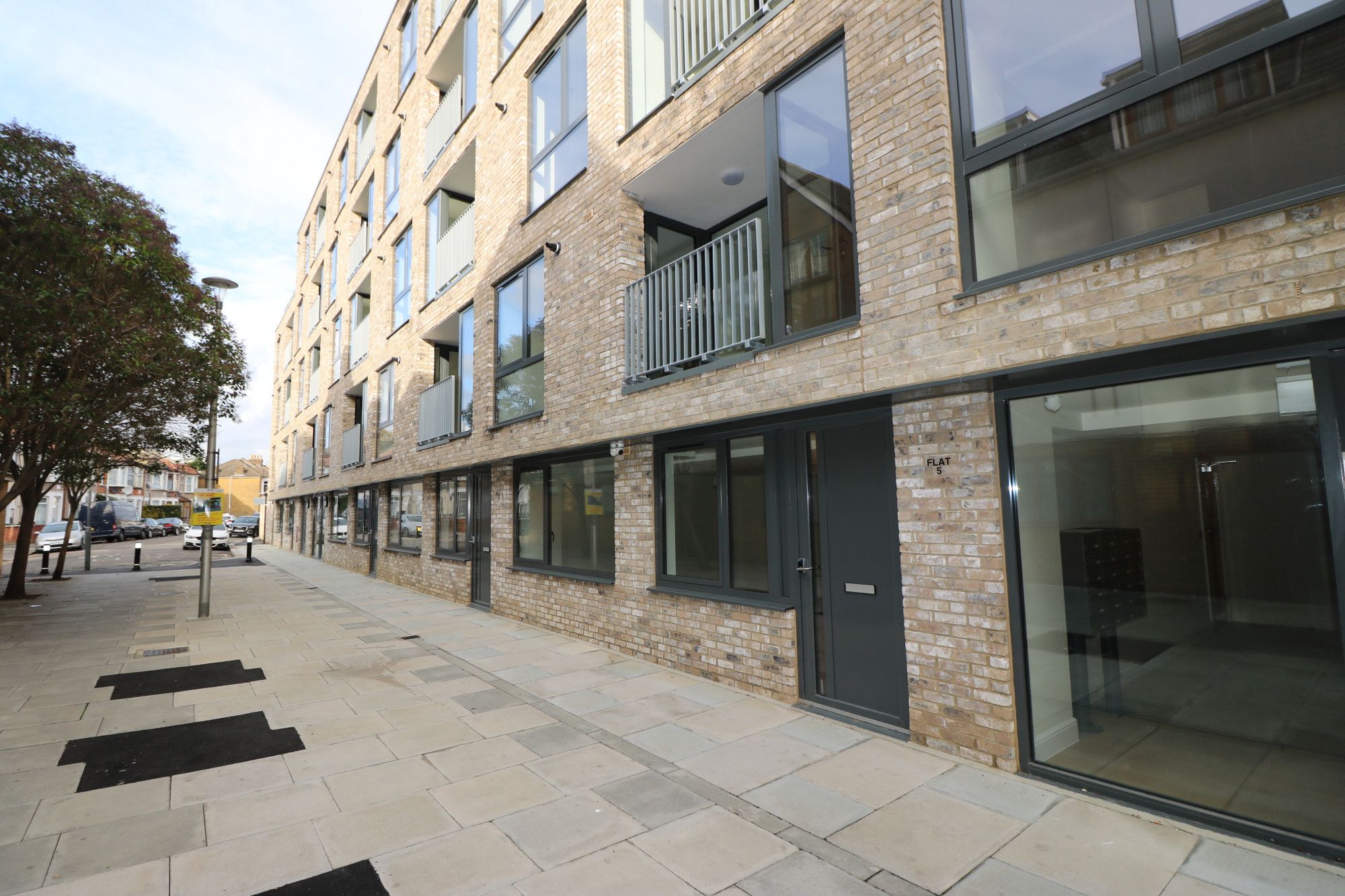 1 bed flat to rent in Shannon Centre, Cameron Road, Ilford, Essex IG3 Zoopla