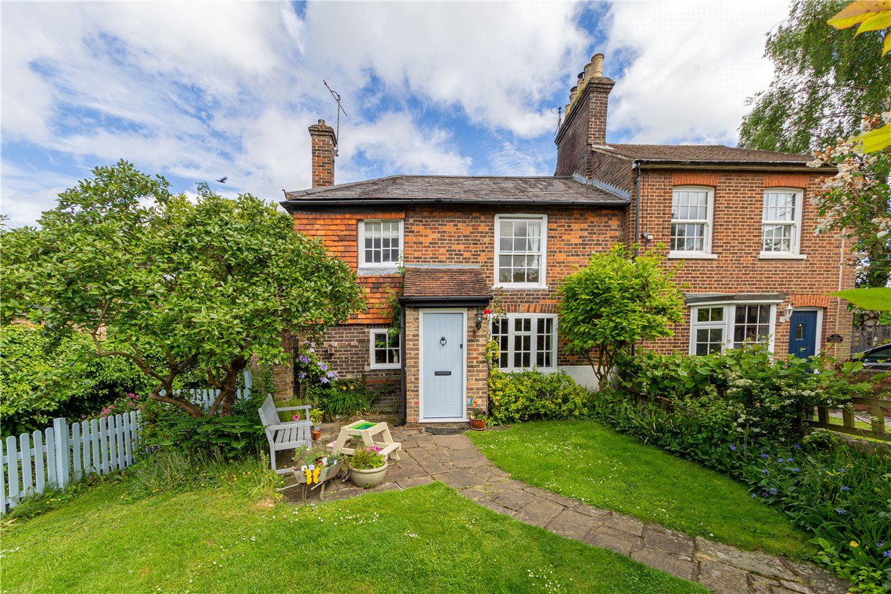 3 bed semidetached house for sale in Castle Street, Berkhamsted, Hertfordshire HP4 Zoopla