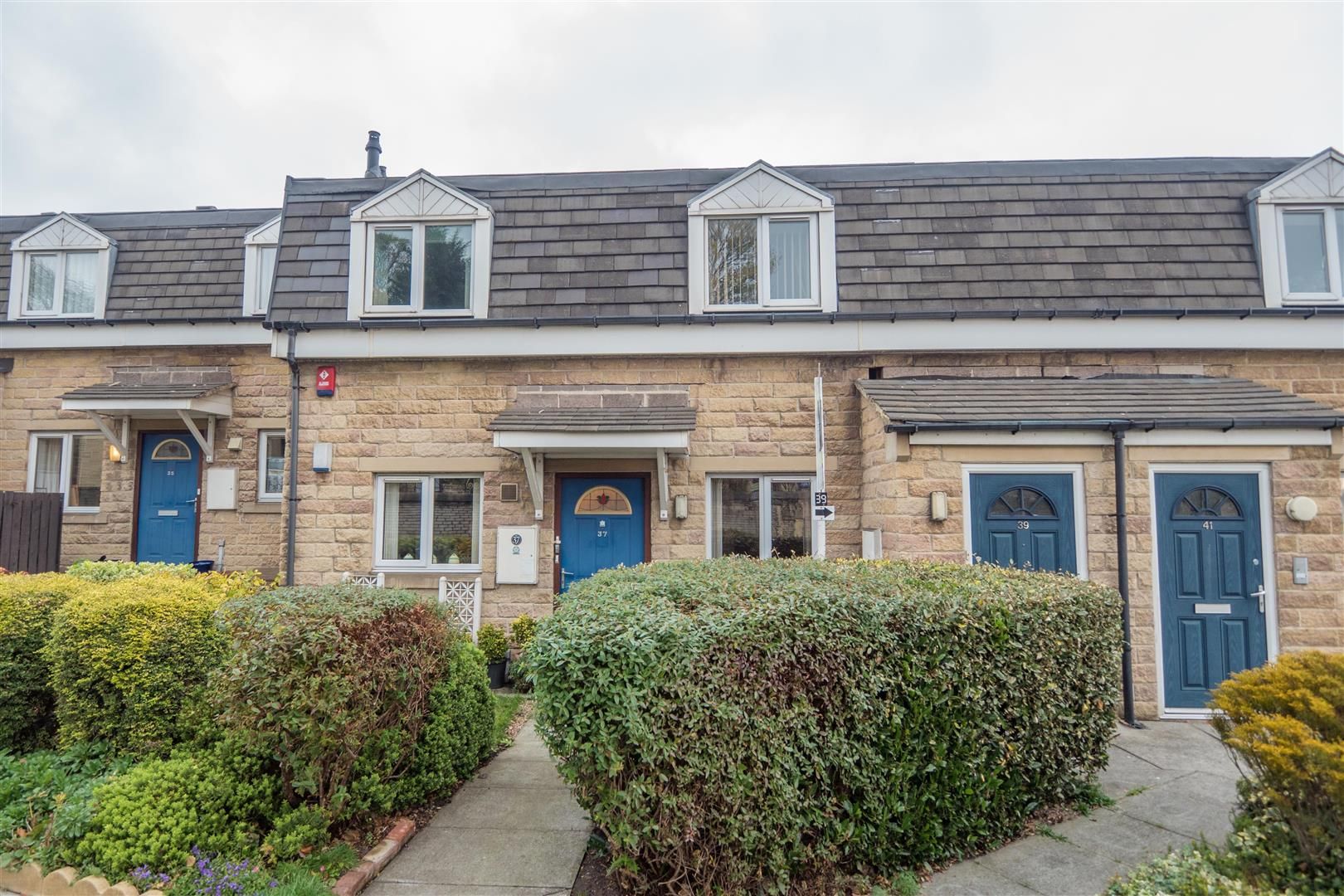 2 bed flat for sale in Victoria Road, Eccleshill, Bradford BD10 Zoopla