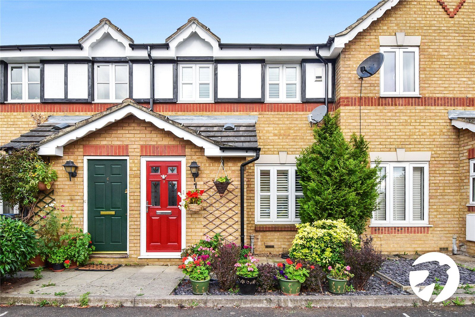 2 bed terraced house for sale in Norfolk Close, Dartford, Kent DA1 Zoopla