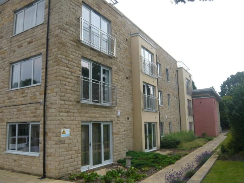 2 bed flat to rent in Brodwell Grange, Outwood Lane, Horsforth, Leeds