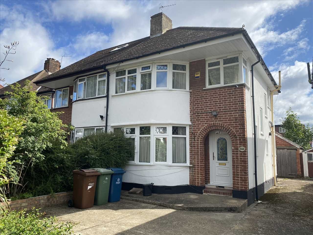 3 bed semidetached house to rent in Kenton Lane, Harrow HA3 Zoopla
