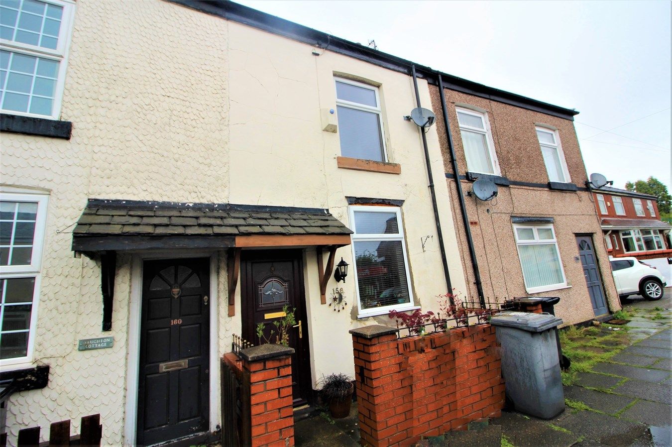 2 bed terraced house for sale in Haughton Green Road, Denton
