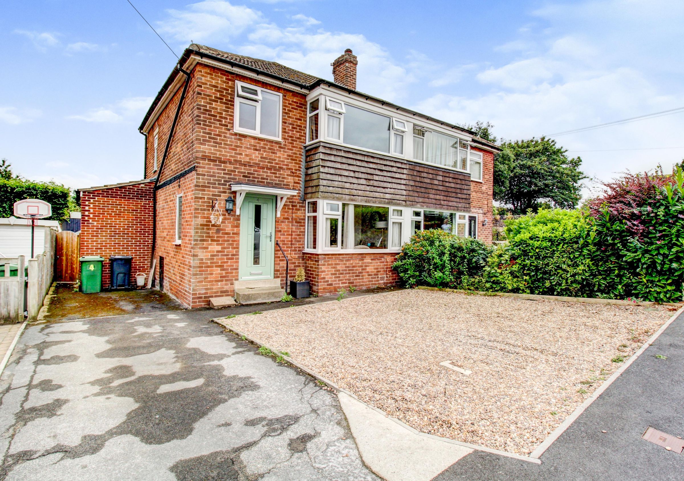 3 bed semidetached house for sale in Towngate Grove, Mirfield WF14