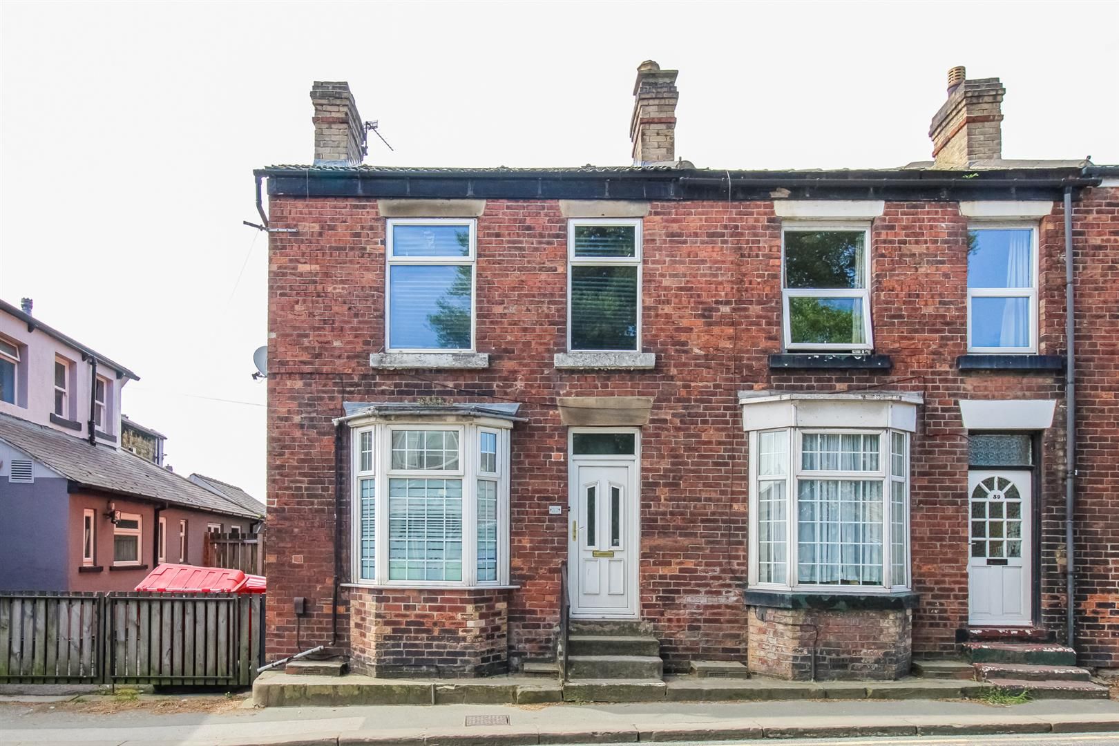 2 bed end terrace house for sale in High Street, Horbury, Wakefield WF4