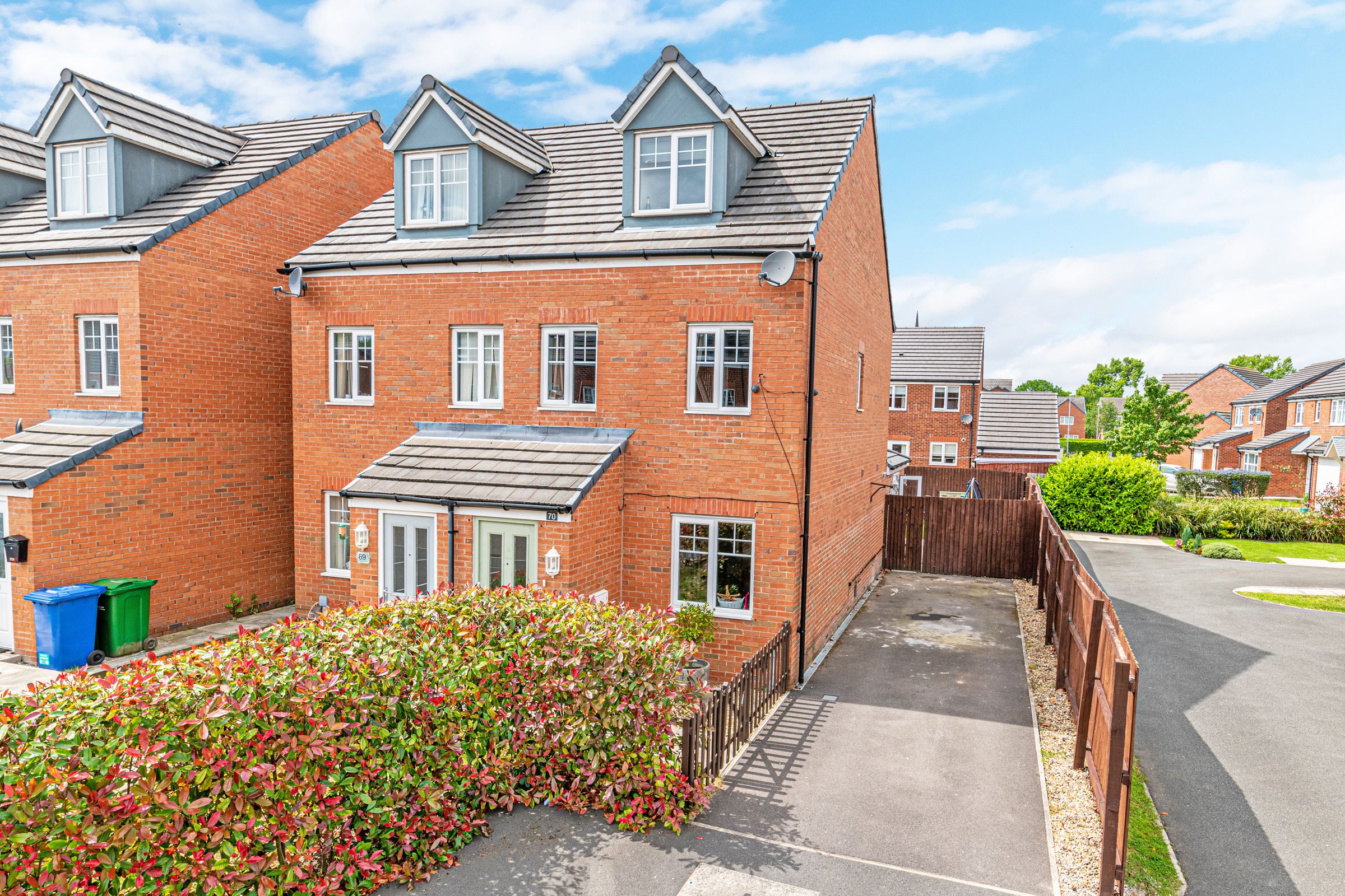 3 bed semidetached house for sale in Kerridge Drive, Warrington, Cheshire WA1 Zoopla