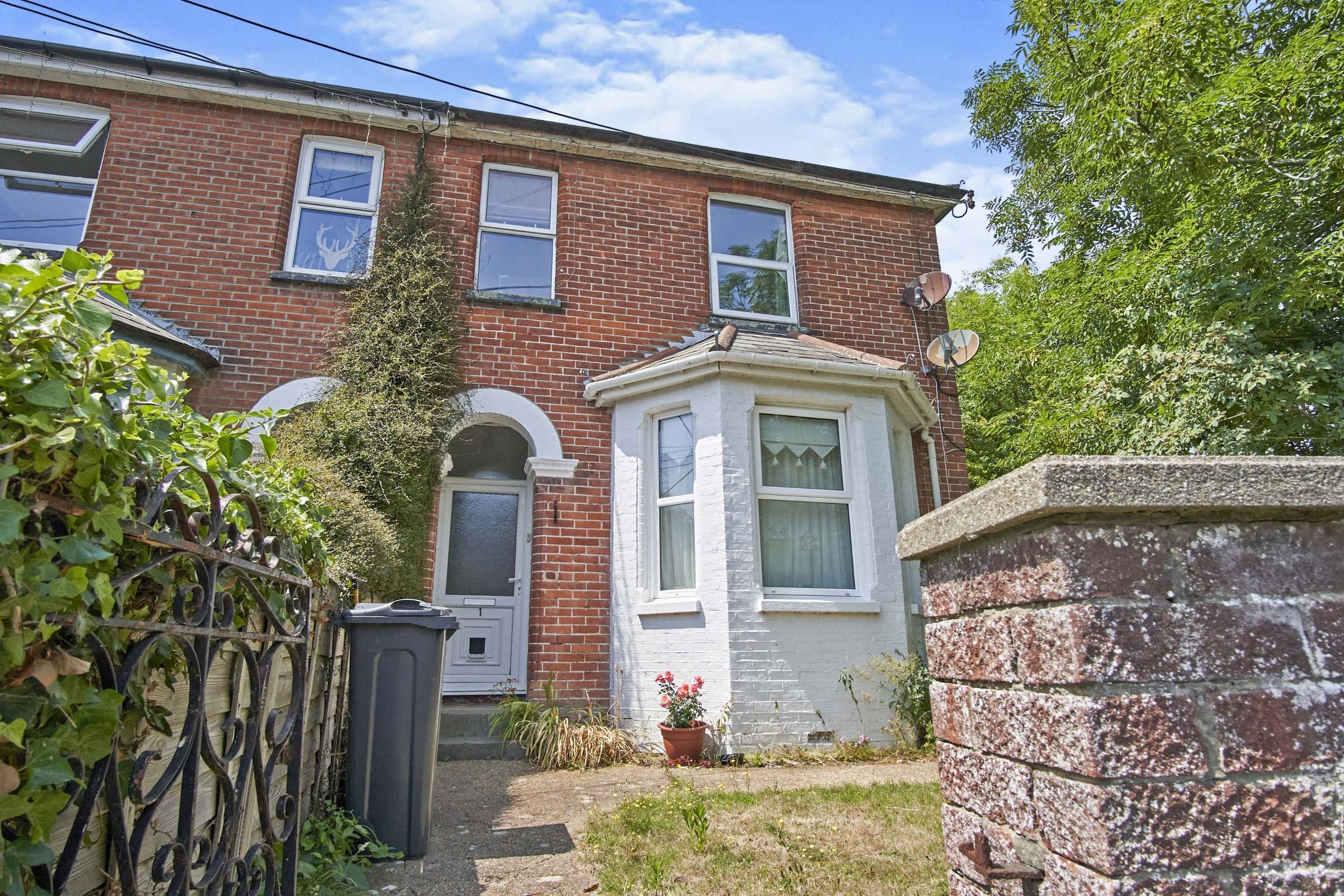 3 bed for sale in Heathfield Road, Freshwater PO40 Zoopla