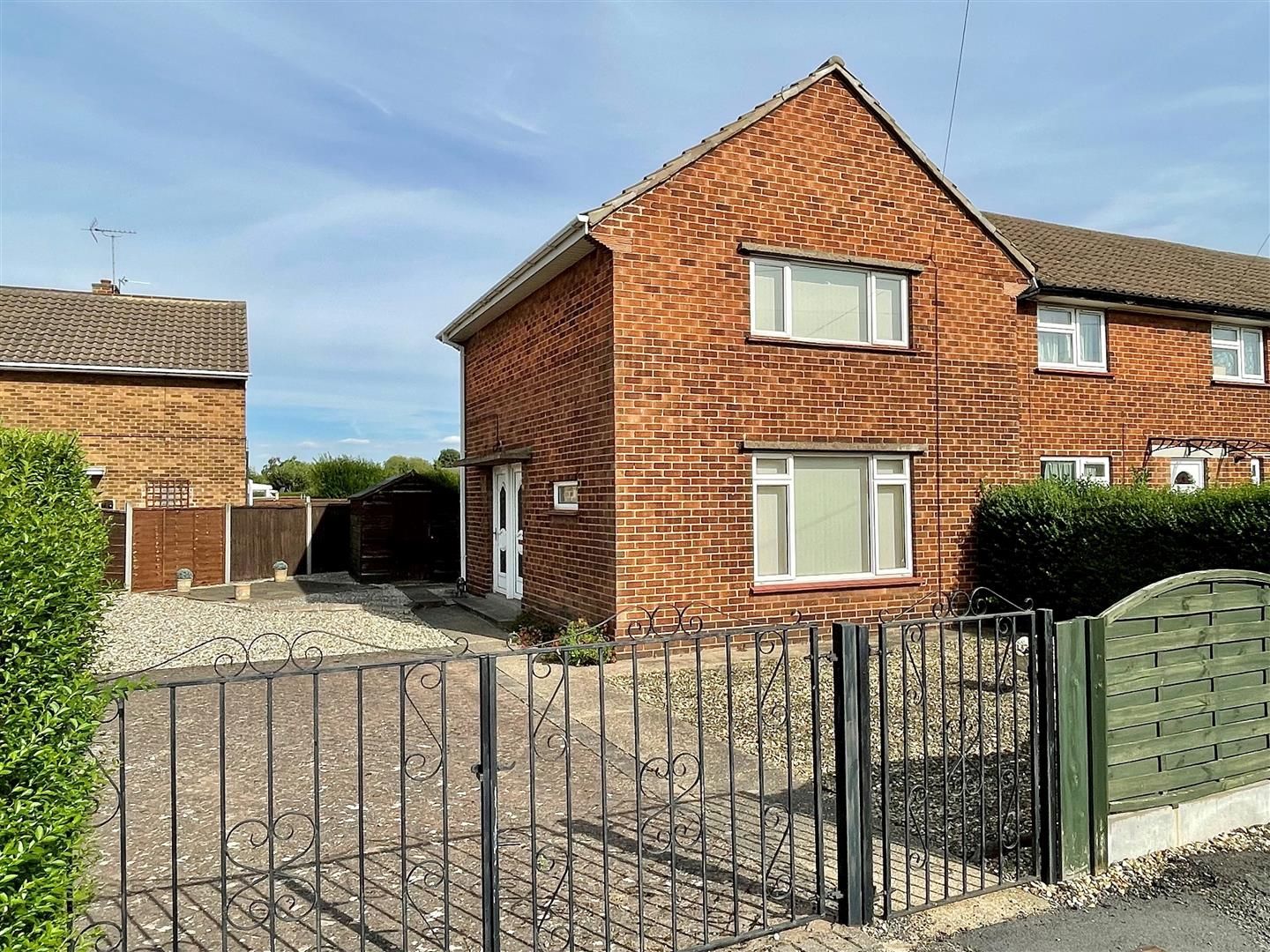 2 bed end terrace house for sale in Lansbury Road, New Balderton