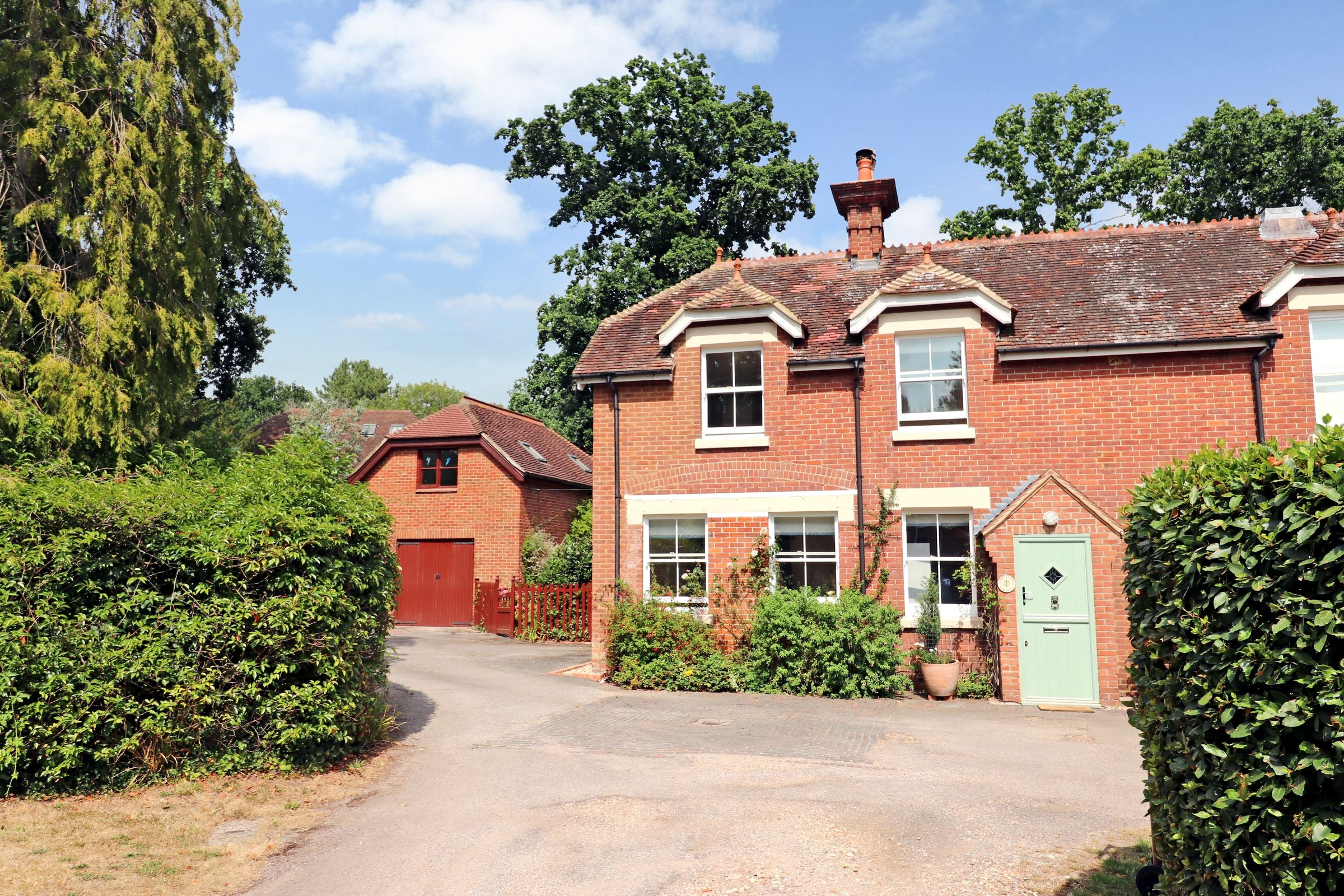 2 bed semidetached house for sale in Botley Road, Curdridge