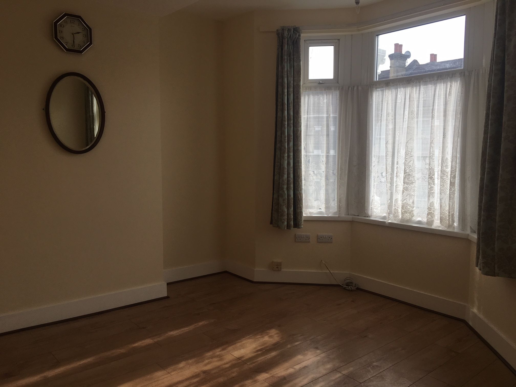 2 bed flat to rent in Selborne Road Ilford IG1, Ilford, Zoopla