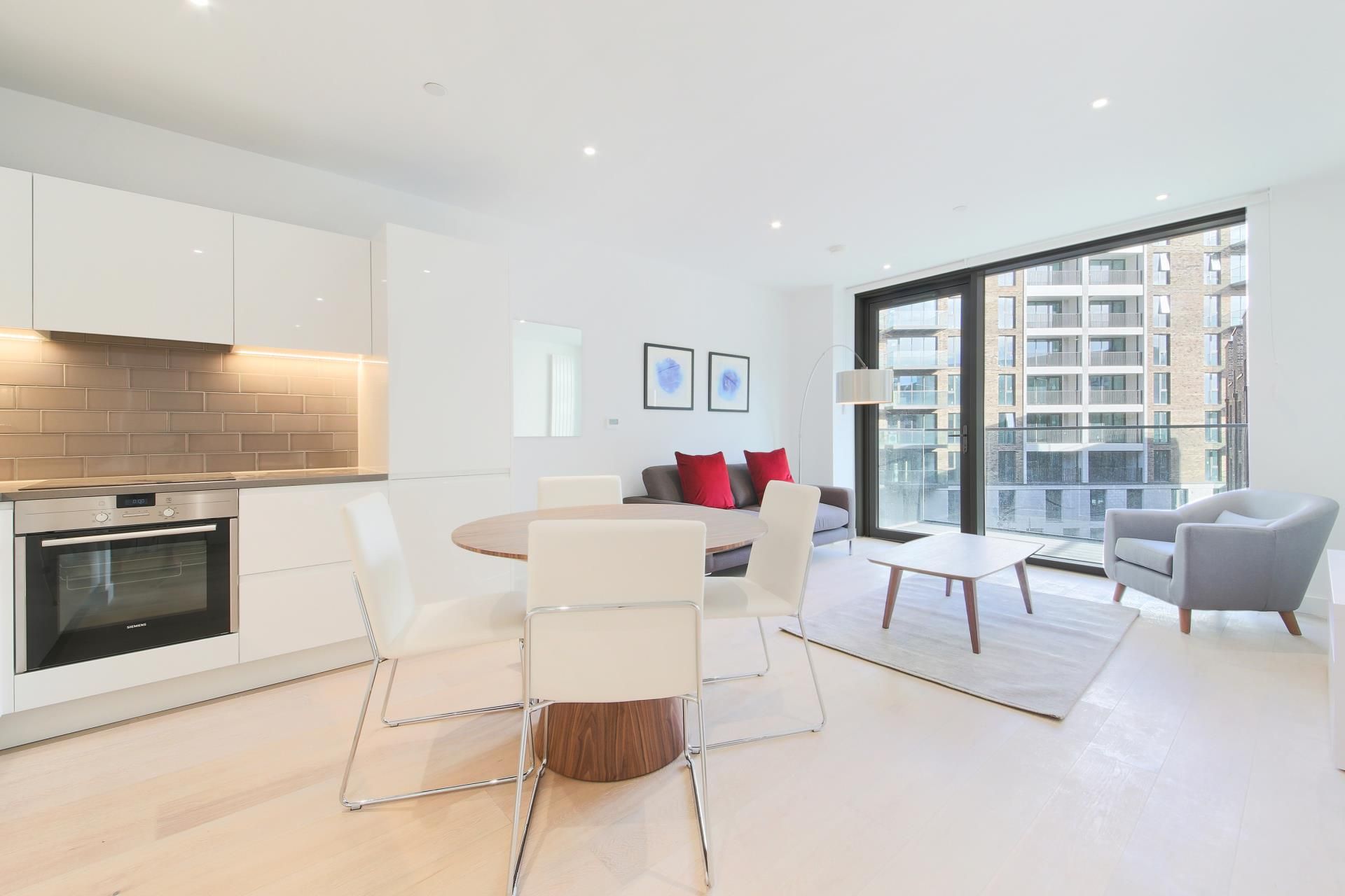 2 bed flat for sale in Windlass House, Royal Wharf E16 Zoopla