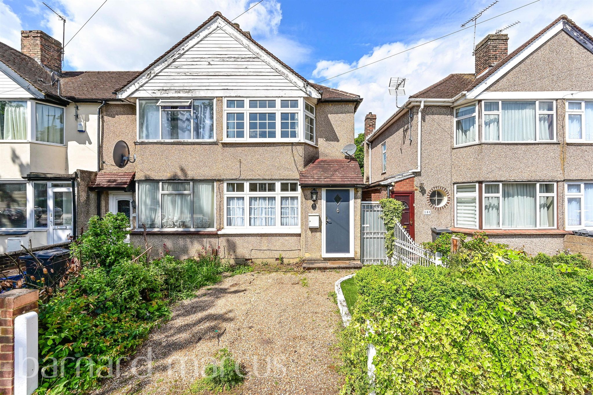 3 bed end terrace house for sale in Hounslow Road, Hanworth, Feltham