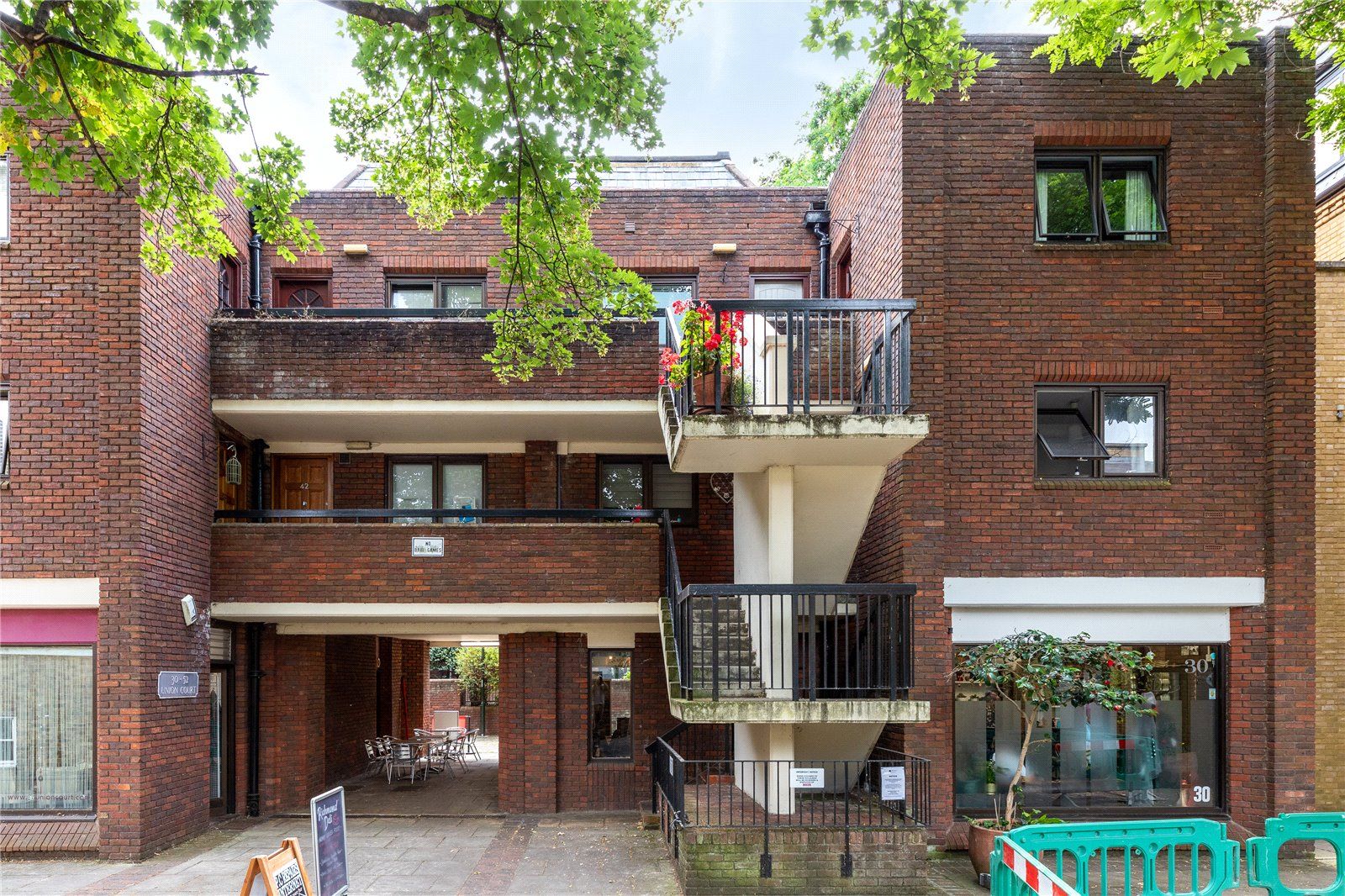 1 bed property for sale in Union Court, Richmond, Surrey TW9 Zoopla