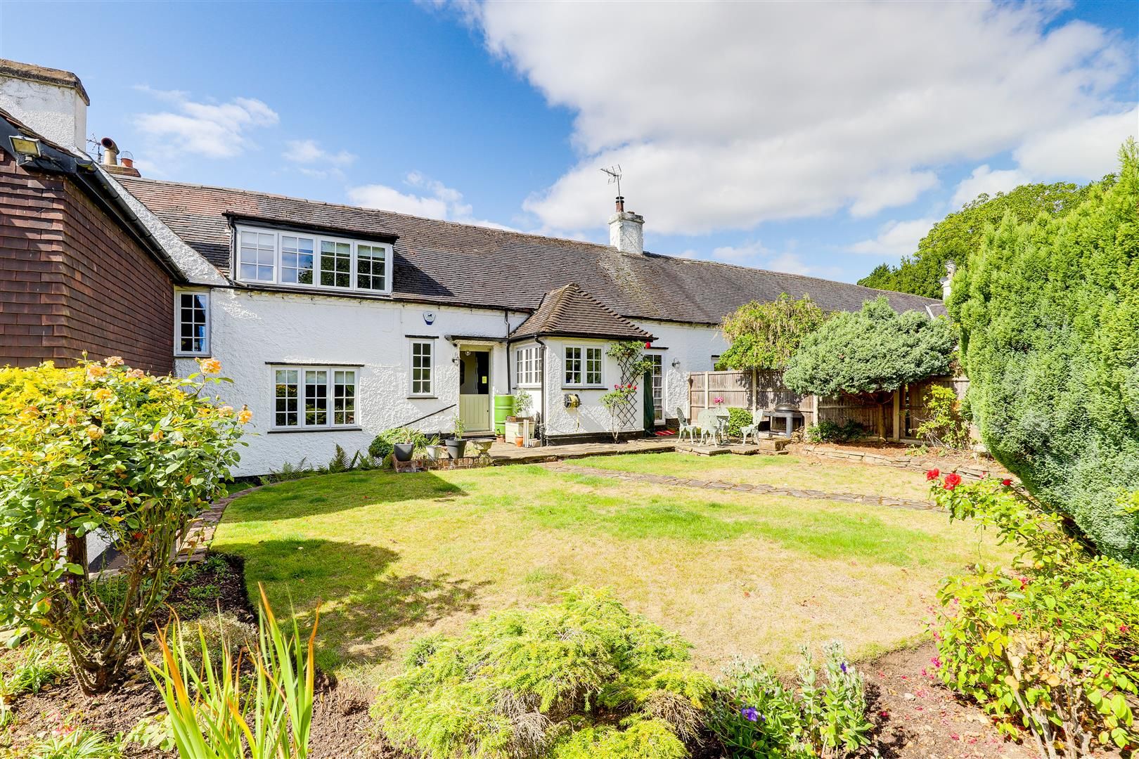 4 bed cottage for sale in Manor Court, Bramcote Village