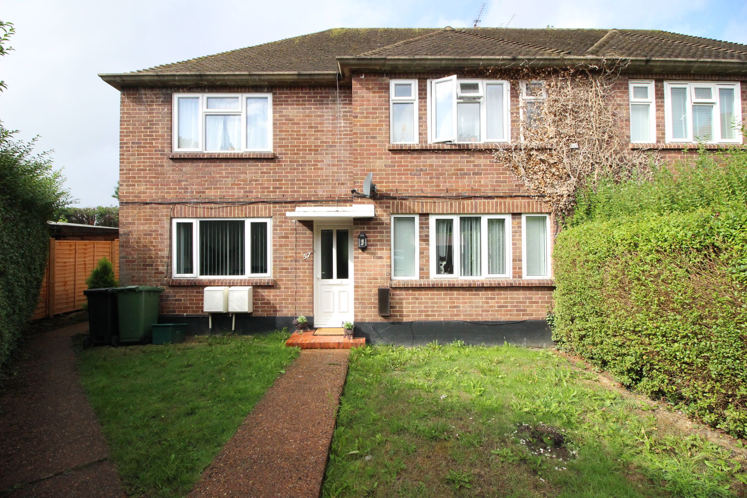 2 bed to rent in Avon Close, Worcester Park KT4 Zoopla