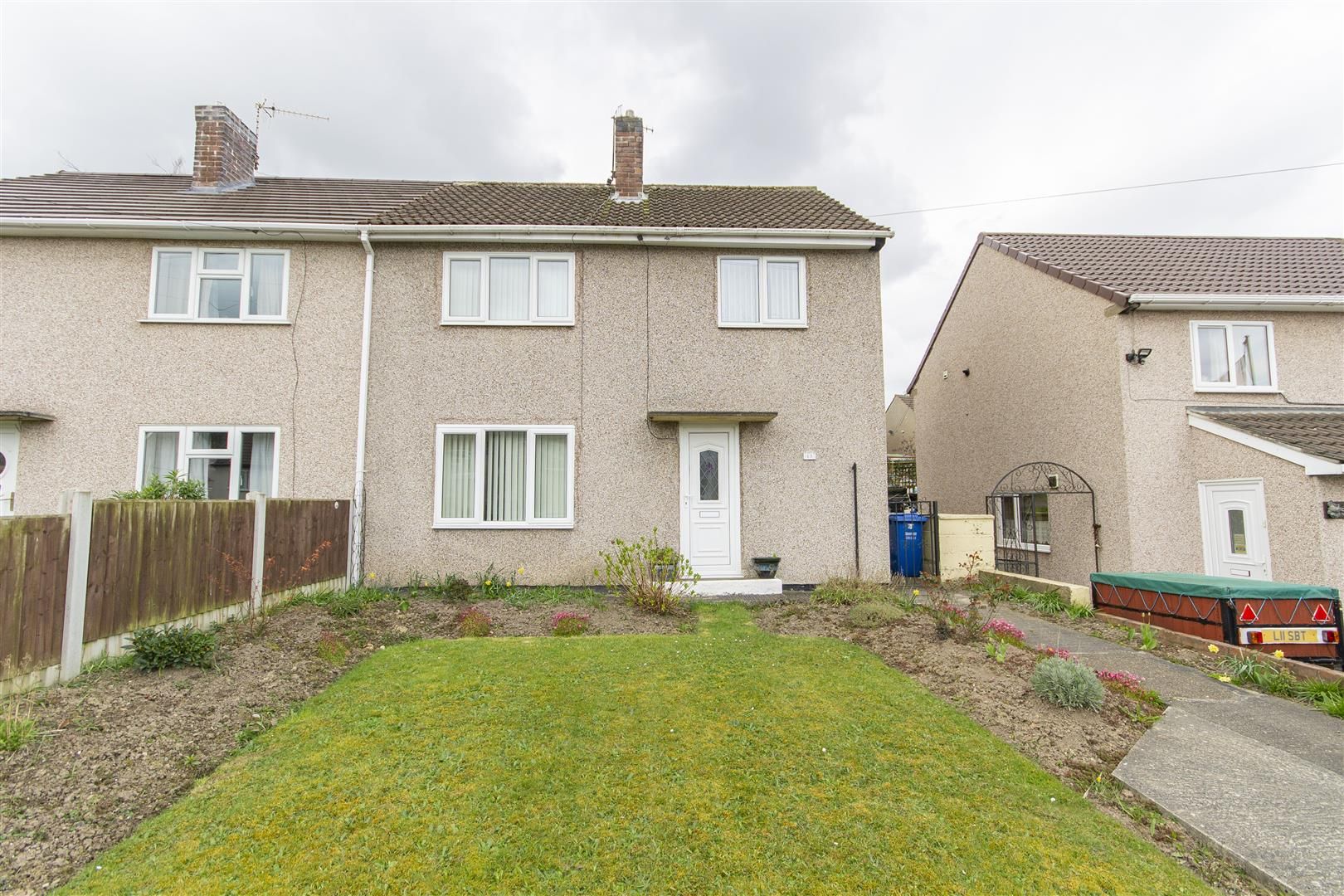 3 bed semidetached house for sale in Somerset Drive, Brimington