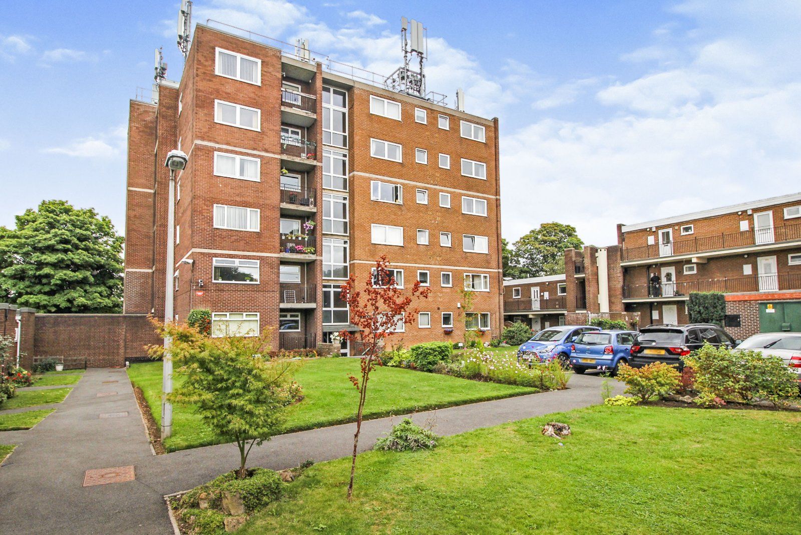 1 bed flat to rent in Doncaster Road, Rotherham, South Yorkshire S65