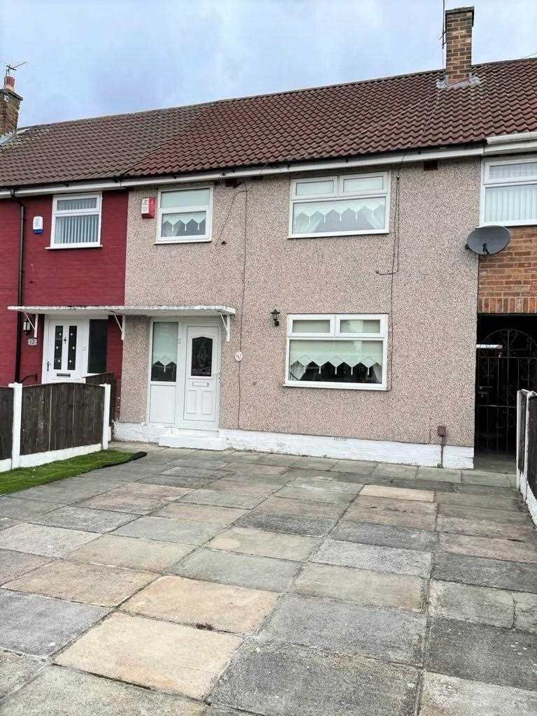 3 bed terraced house to rent in Greenfield Drive, Huyton, Liverpool L36