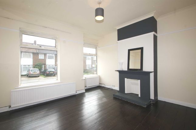 Braid Avenue, East Acton, London W3  