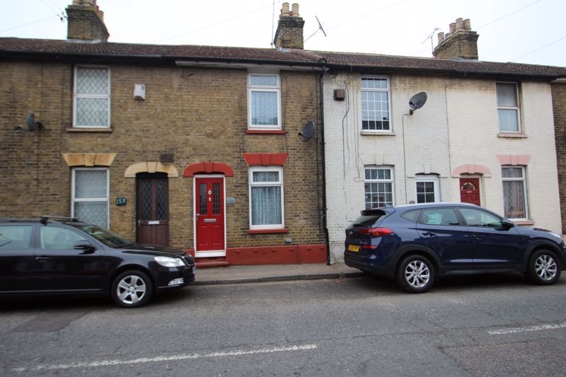 2 bed terraced house to rent in High Street, Milton Regis