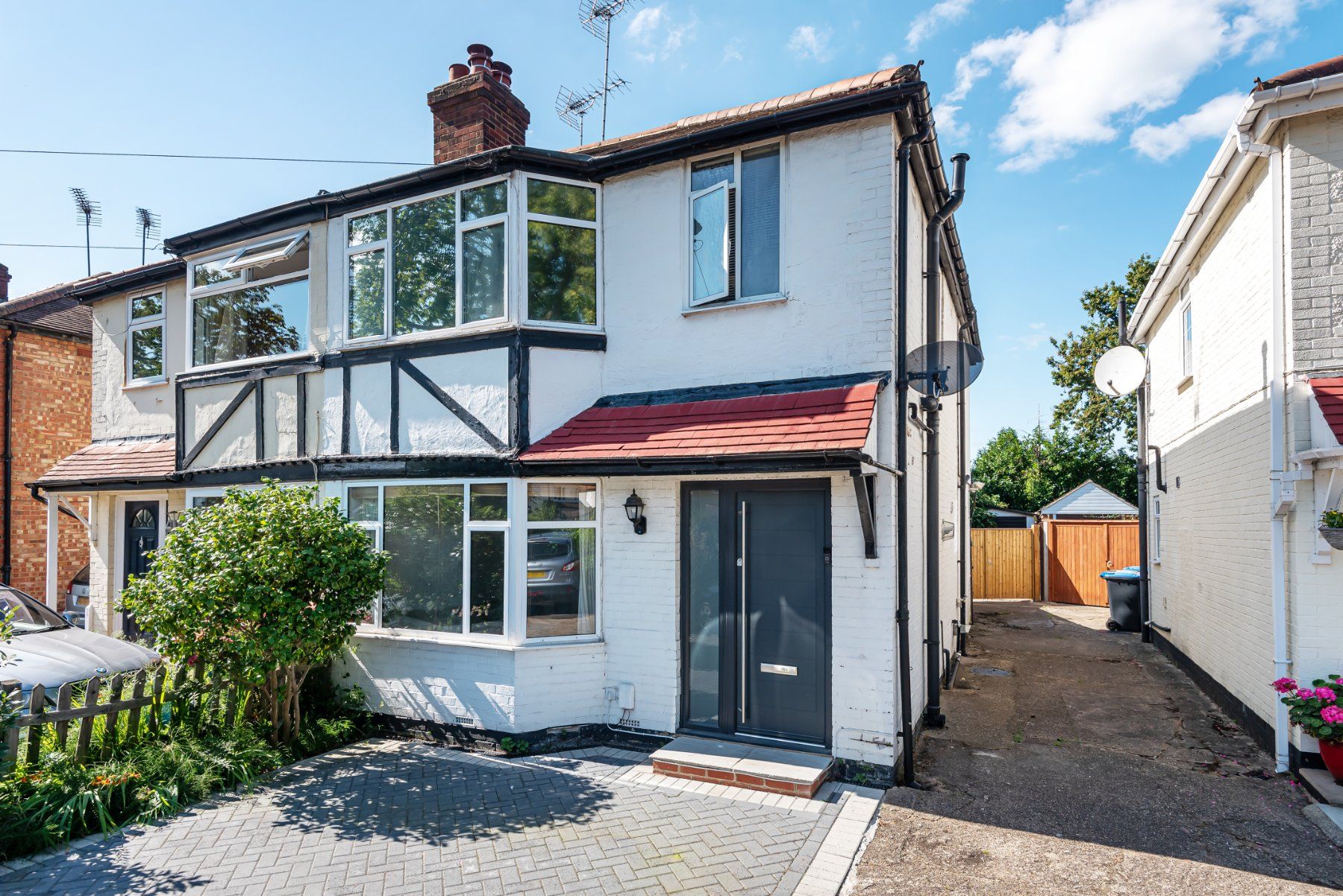 3 bed semidetached house for sale in New Haw, Addlestone KT15 Zoopla