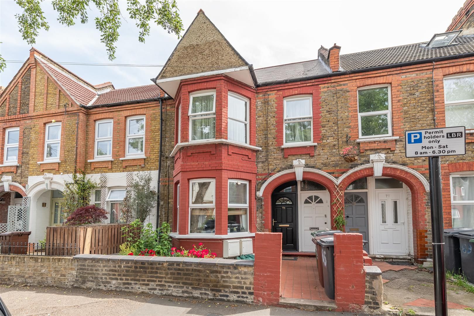 2 bed flat for sale in Kettlebaston Road, London E10 Zoopla